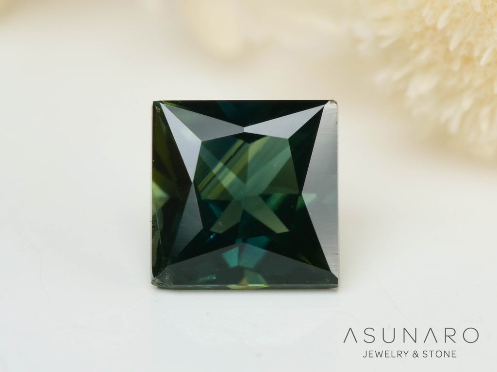 バイカラーサファイア 　プリンセスカット　 スリランカ産　0.52ct【241028-2536】