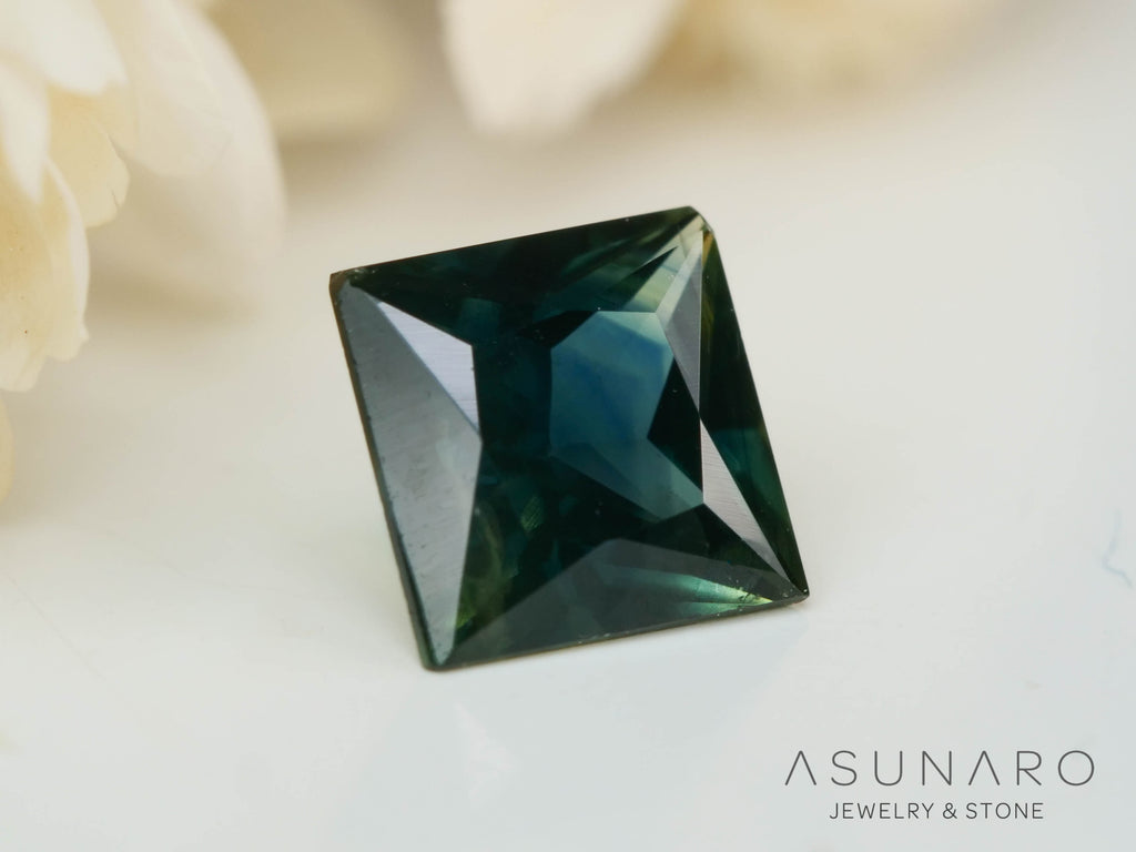 バイカラーサファイア 　プリンセスカット　 スリランカ産　0.36ct【241028-2537】