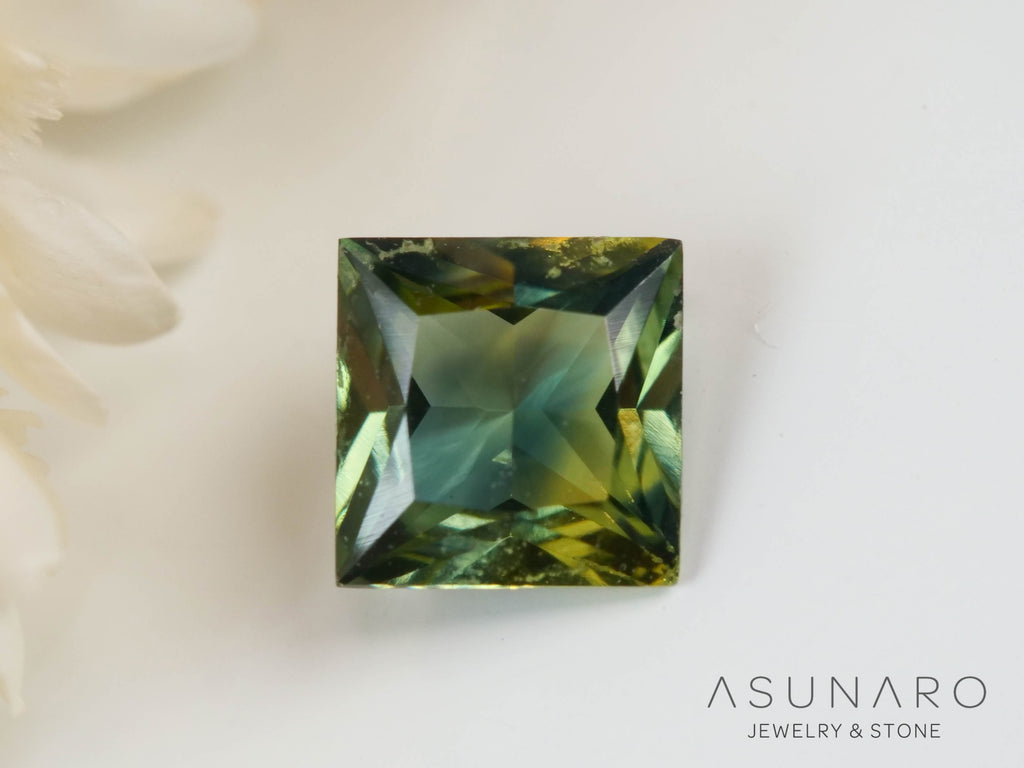 バイカラーサファイア 　プリンセスカット　 スリランカ産　0.30ct【241028-2545】