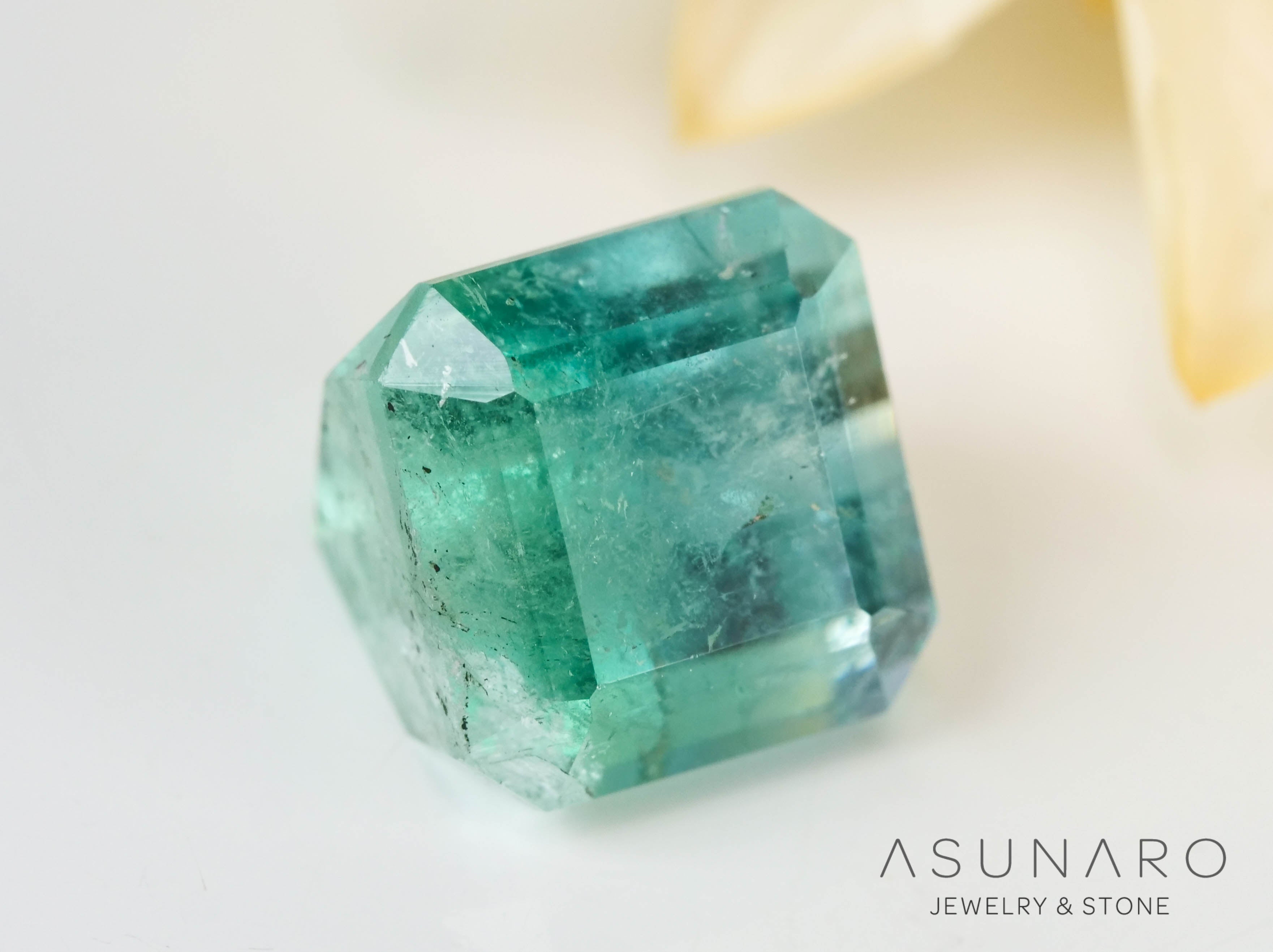 バイカラートルマリン エメラルドカット アフガニスタン産 2.97ct