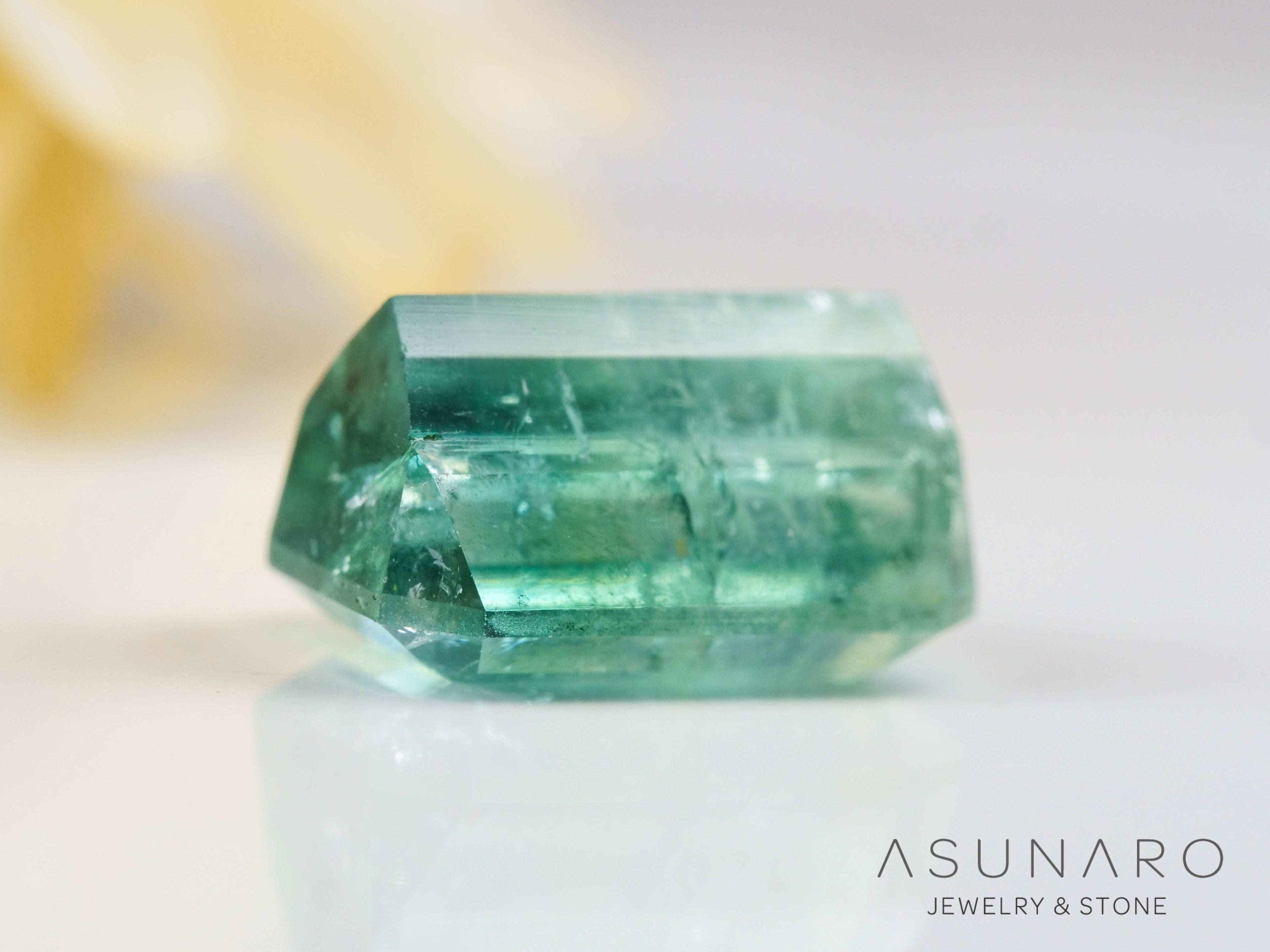 バイカラートルマリン　エメラルドカット　アフガニスタン産　2.91ct【241106-2556】