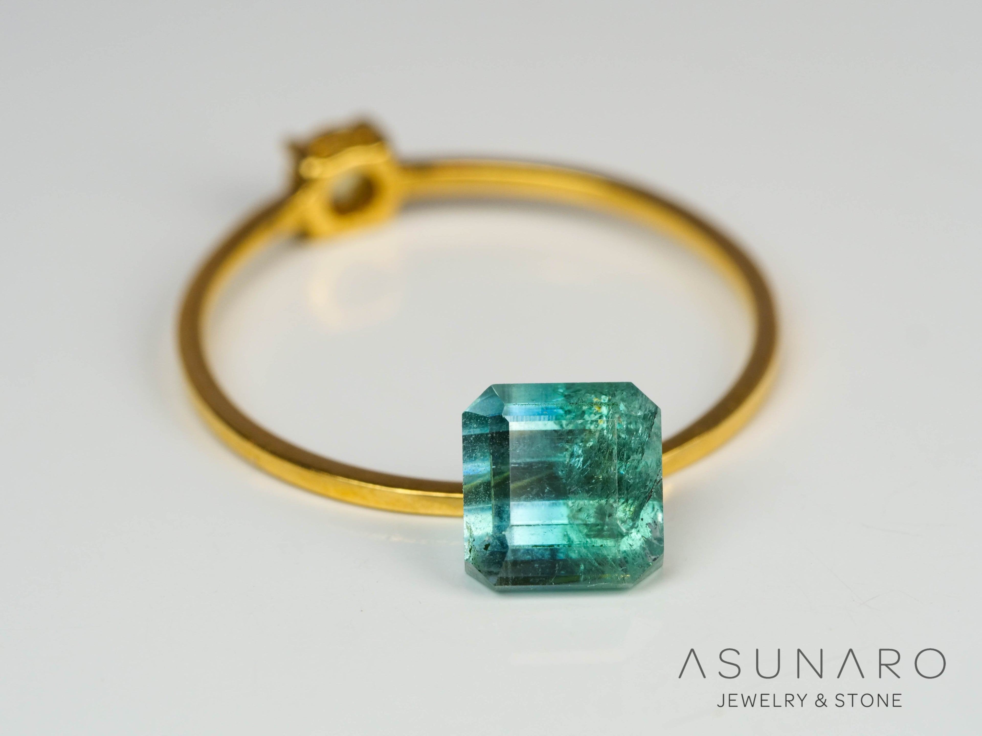 バイカラートルマリン　エメラルドカット　アフガニスタン産　1.33ct【241106-2559】