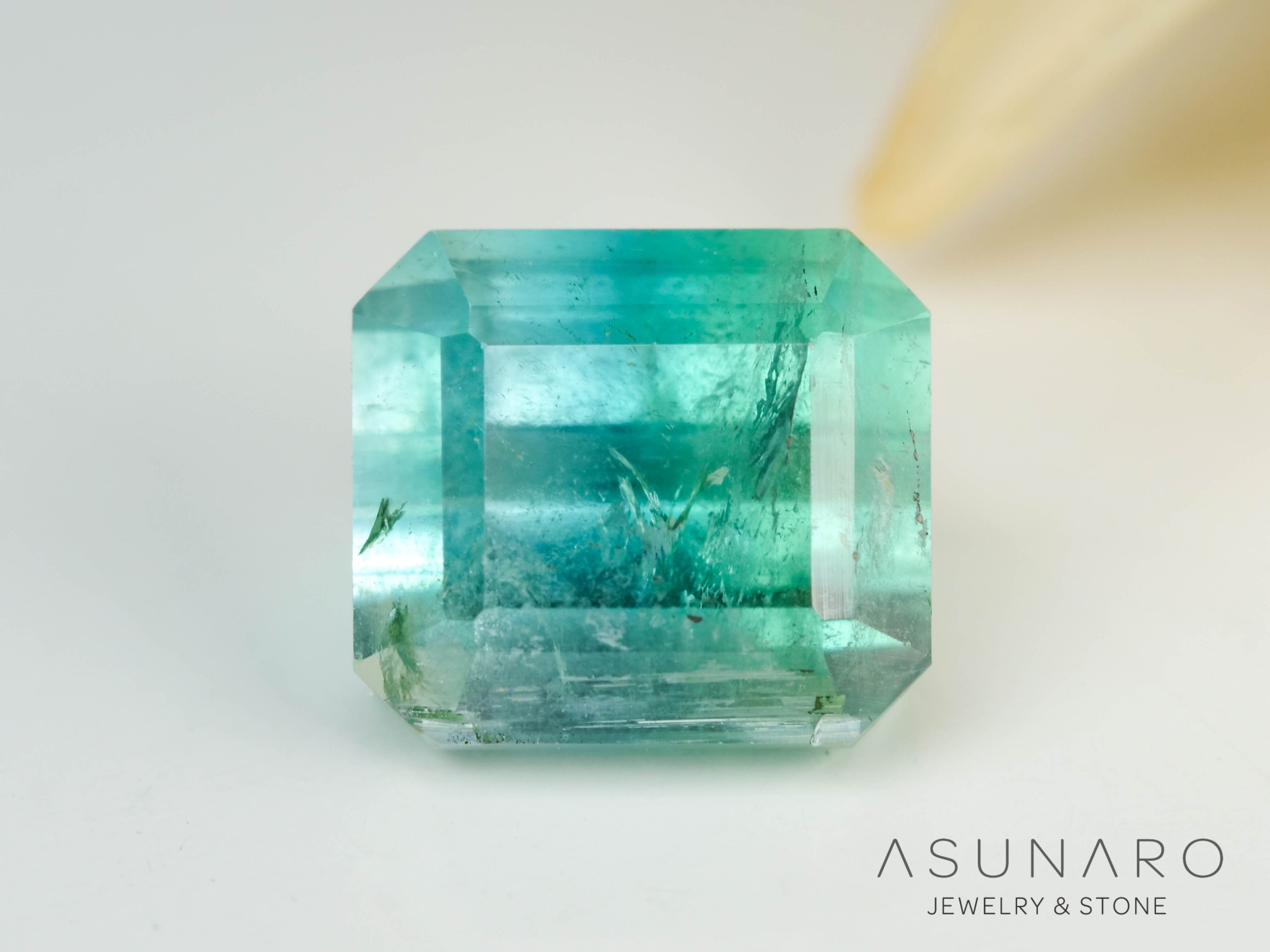 バイカラートルマリン　エメラルドカット　アフガニスタン産　2.10ct【241106-2560】