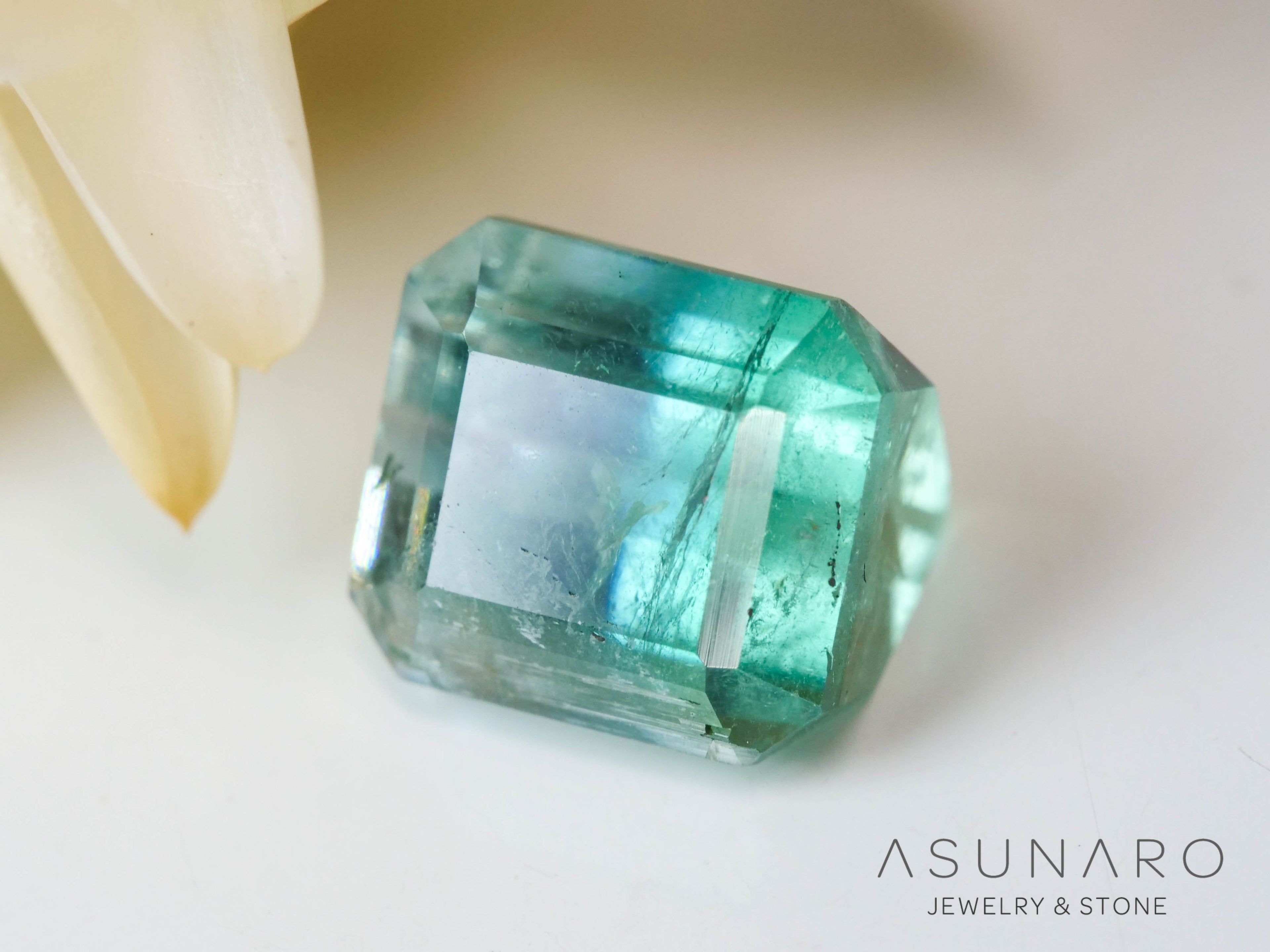 バイカラートルマリン　エメラルドカット　アフガニスタン産　2.10ct【241106-2560】