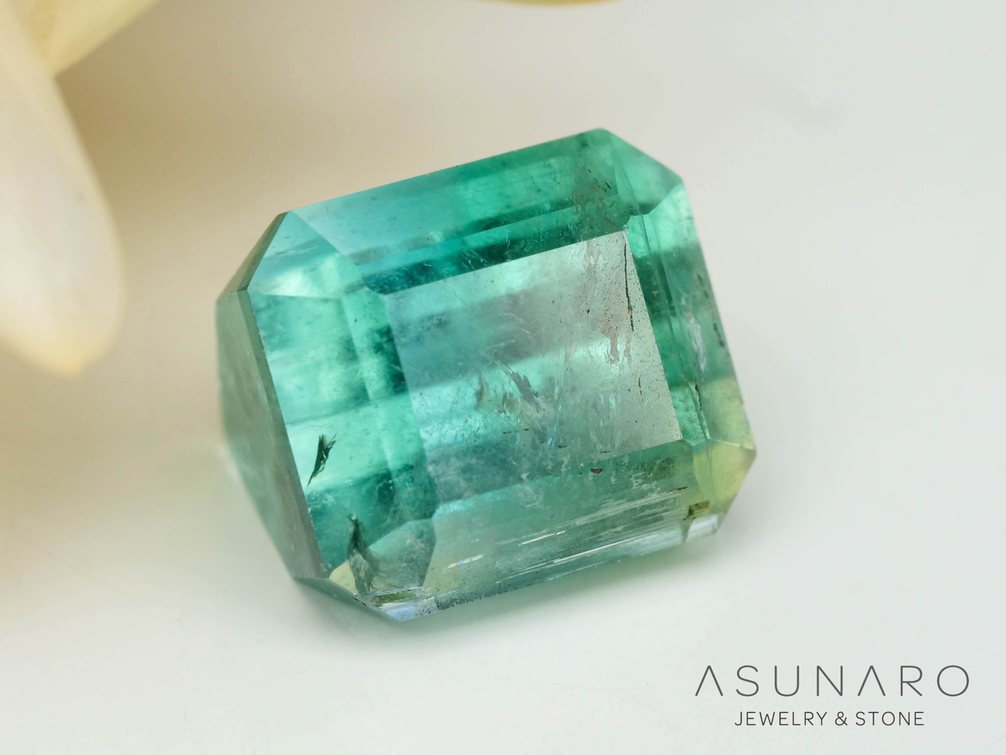 バイカラートルマリン　エメラルドカット　アフガニスタン産　2.10ct【241106-2560】