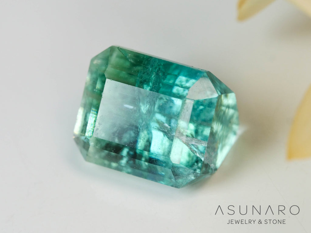 バイカラートルマリン　エメラルドカット　アフガニスタン産　1.67ct【241106-2561】