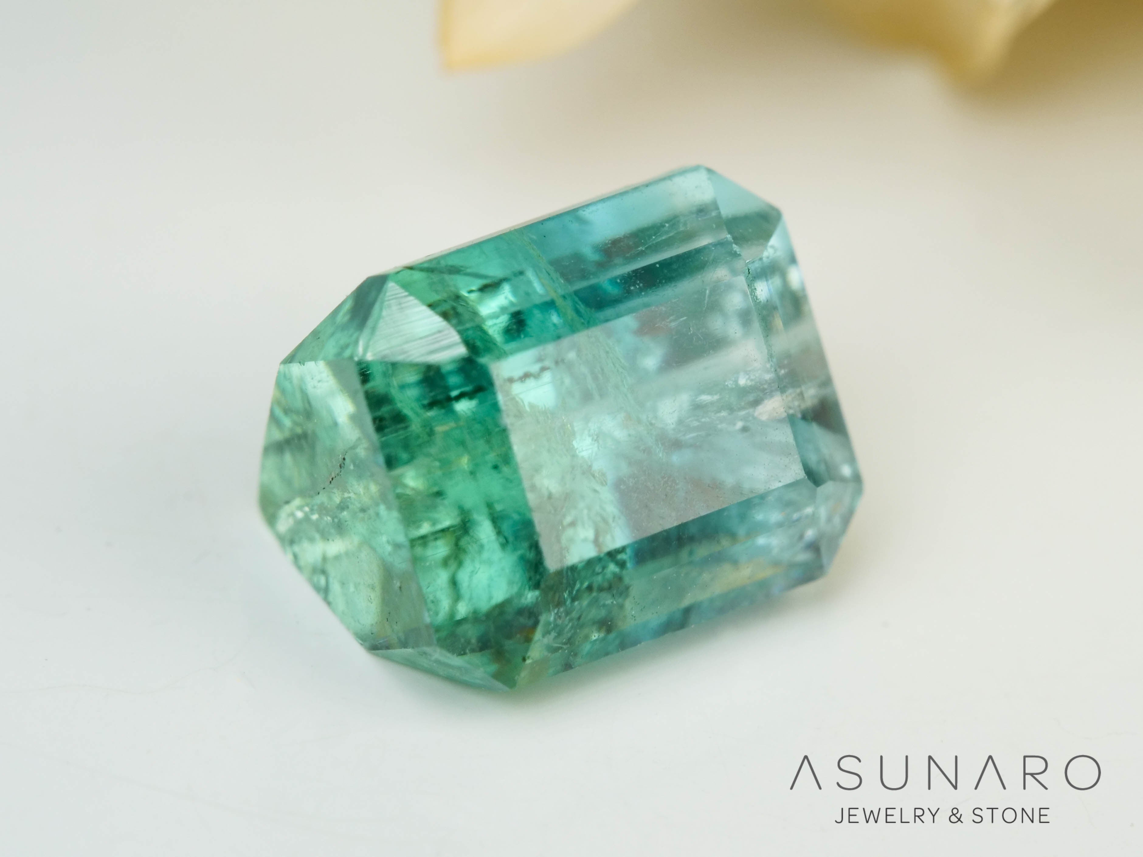 バイカラートルマリン　エメラルドカット　アフガニスタン産　1.67ct【241106-2561】