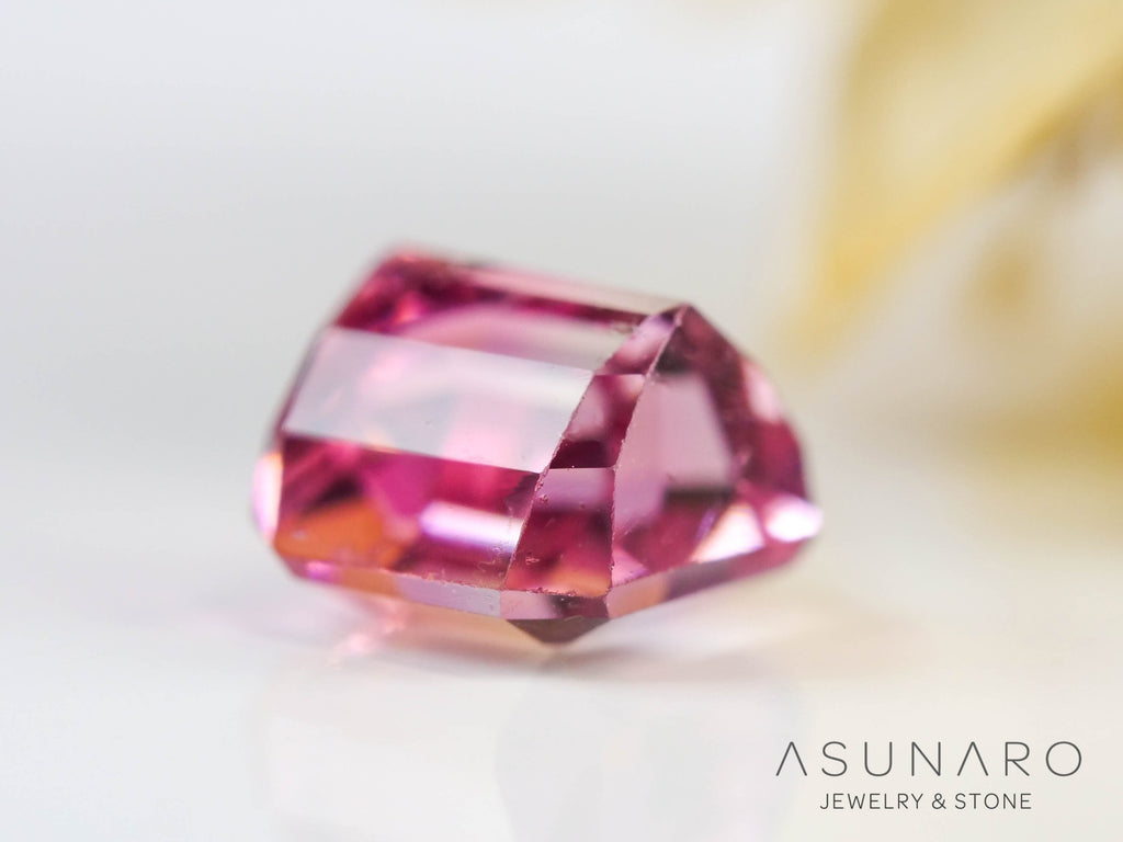 バイカラートルマリン　エメラルドカット　コンゴ産　0.69ct【241028-2563】