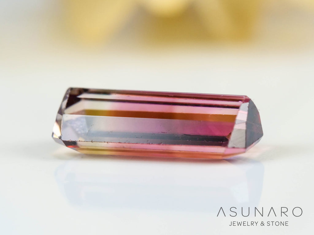バイカラートルマリン　エメラルドカット　コンゴ産　0.65ct【241028-2564】