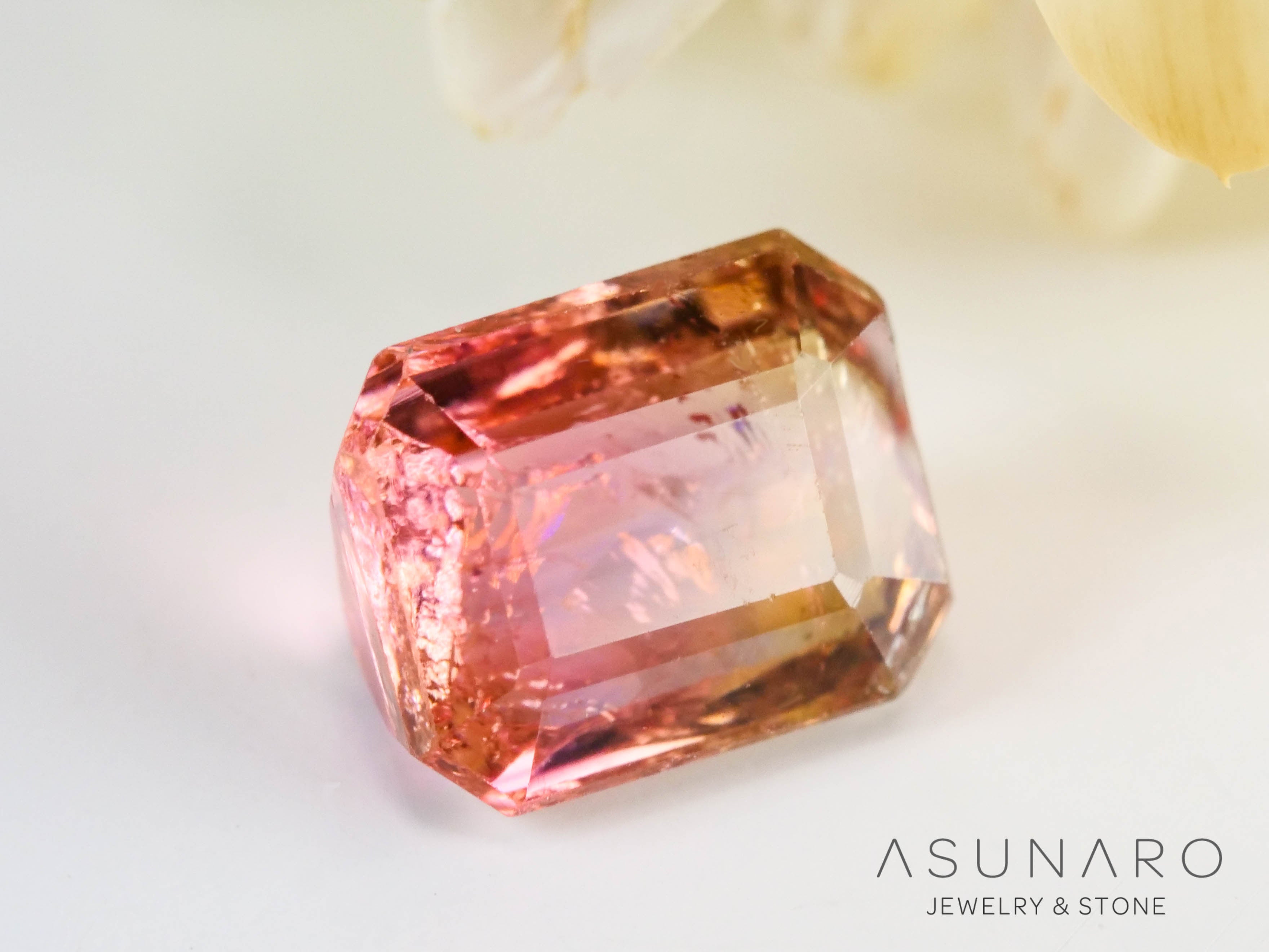 バイカラートルマリン　エメラルドカット　コンゴ産　0.67ct【241028-2568】