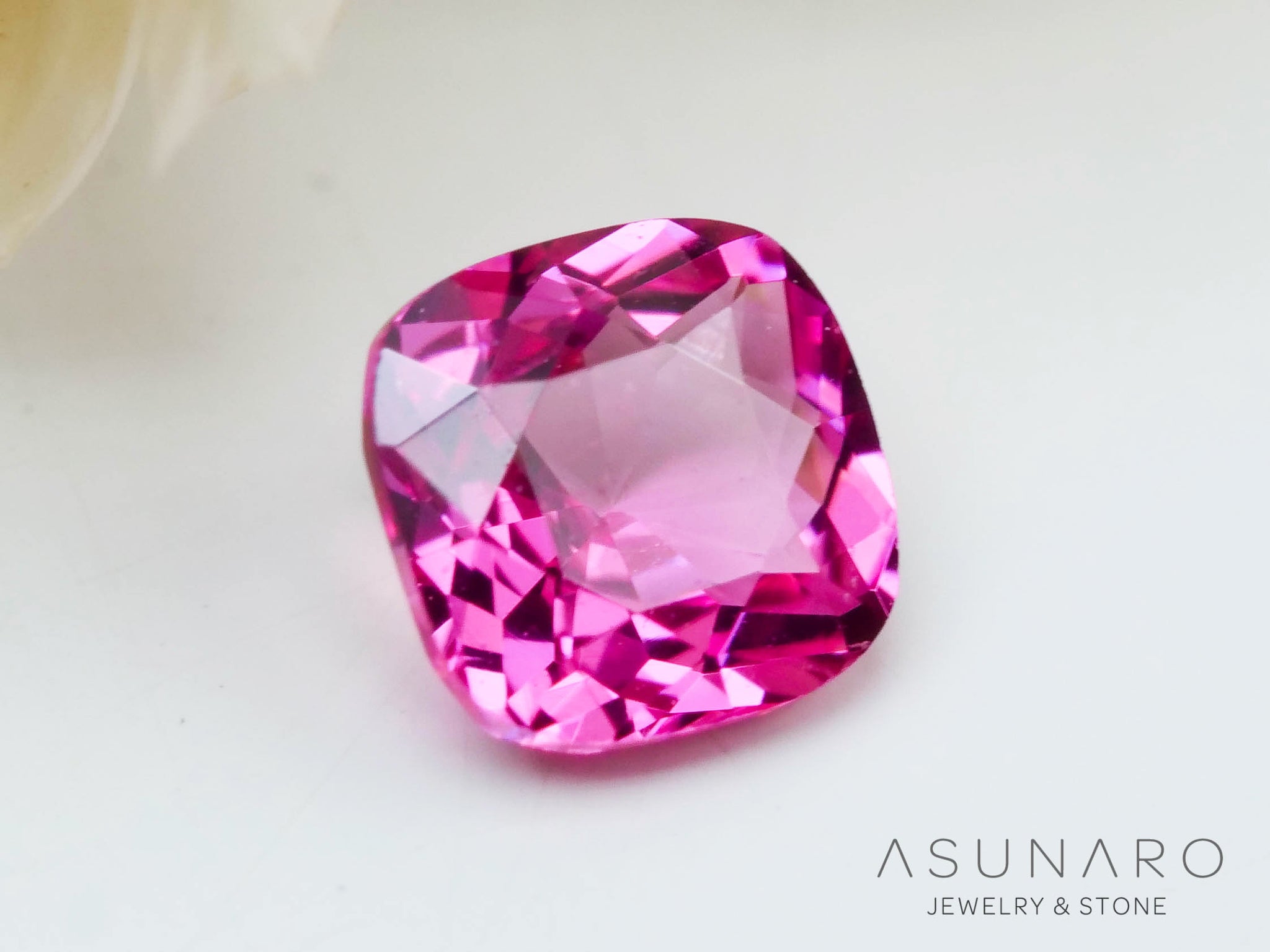 ピンクスピネル クッションカット スリランカ産 0.12ct 【241026-2628】 – ASUNARO STONE