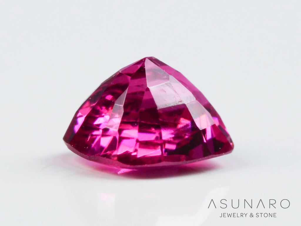 ピンクスピネル 　クッションカット　スリランカ産　0.24ct　【241026-2631】