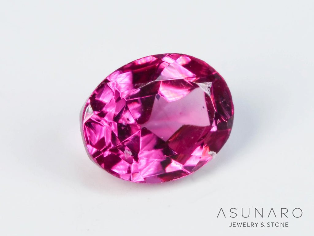 ピンクスピネル 　オーバルカット　スリランカ産　0.24ct　【241026-2634】