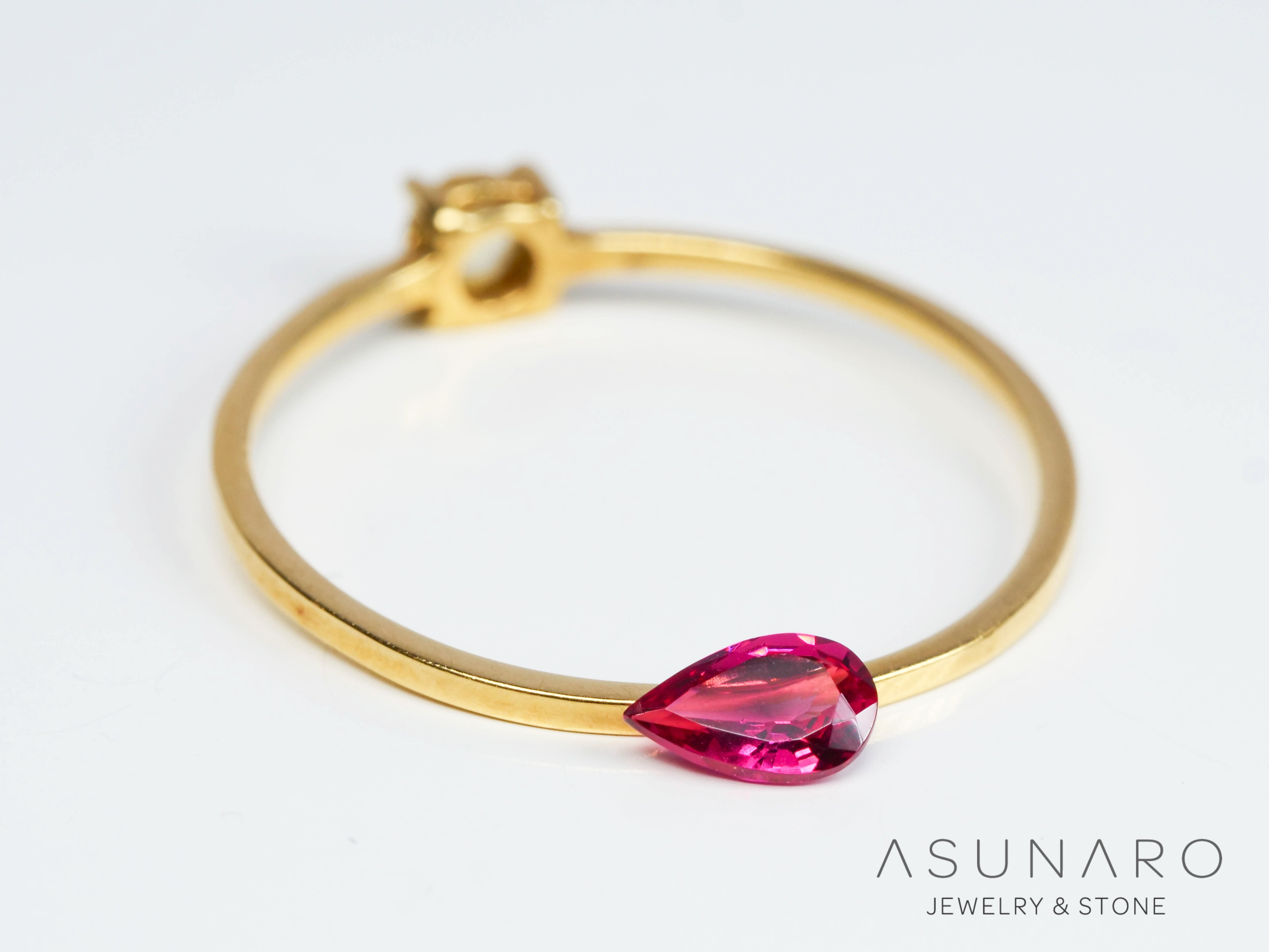 ピンクスピネル ペアシェイプカット スリランカ産 0.21ct 【241026