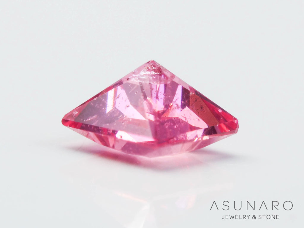 ピンクスピネル 　プリンセスカット　スリランカ産　0.17ct　【241026-2636】