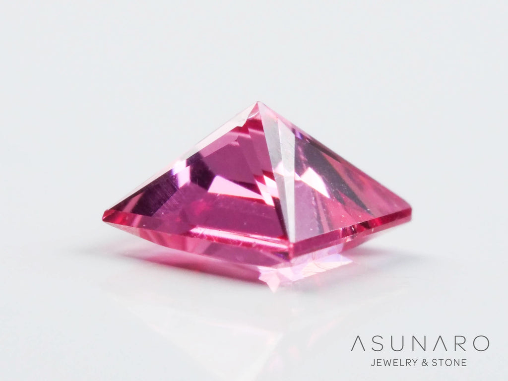 ピンクスピネル 　プリンセスカット　スリランカ産　0.16ct　【241026-2637】