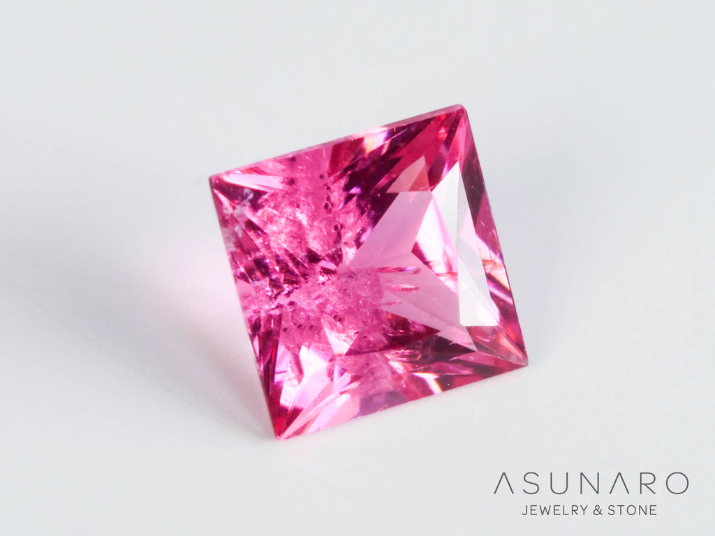 ピンクスピネル 　プリンセスカット　スリランカ産　0.17ct　【241026-2638】