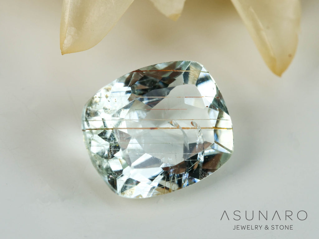 ルチル入り　アクアマリン　クッションカット ブラジル産　1.93ct【241105-2643】