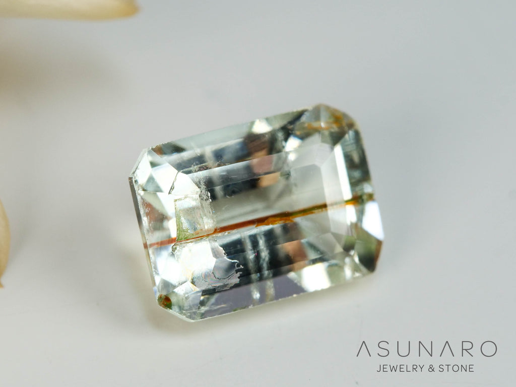 ルチル入り　アクアマリン　エメラルドカット ブラジル産　1.26ct【241105-2644】