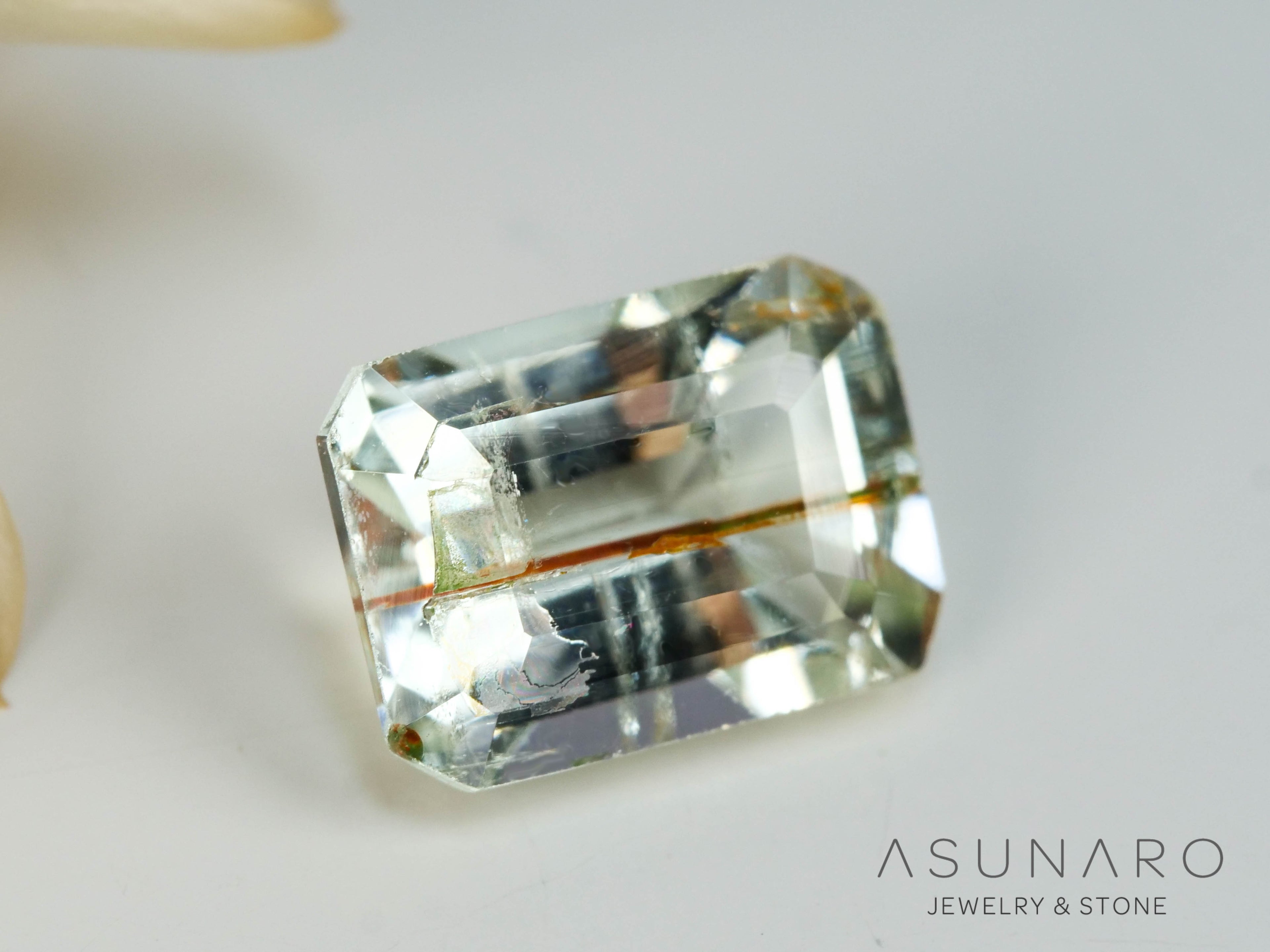 ルチル入り　アクアマリン　エメラルドカット ブラジル産　1.26ct【241105-2644】