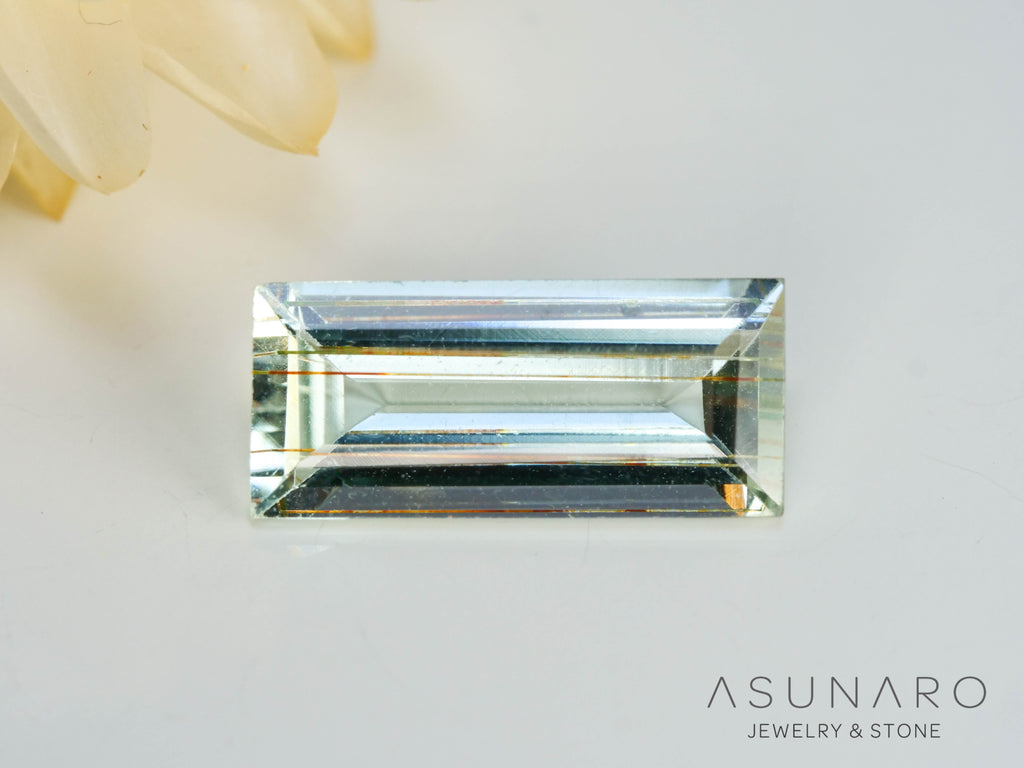 ルチル入り　アクアマリン　スクエアカット ブラジル産　1.87ct【241105-2646】