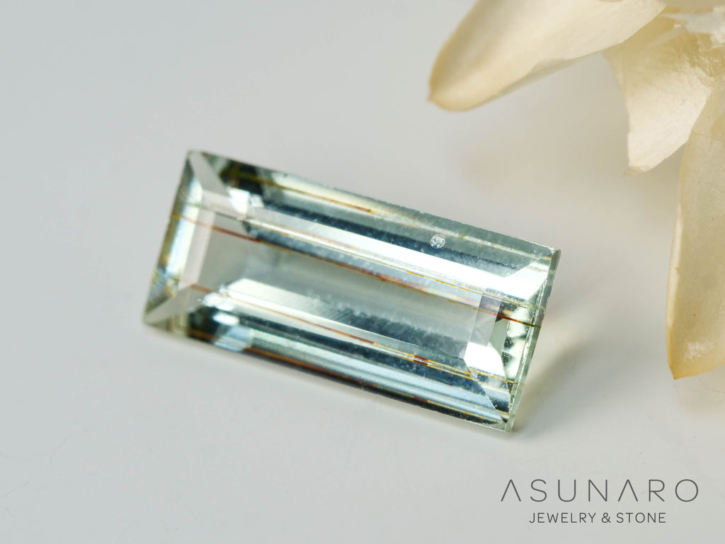 ルチル入り　アクアマリン　スクエアカット ブラジル産　1.87ct【241105-2646】