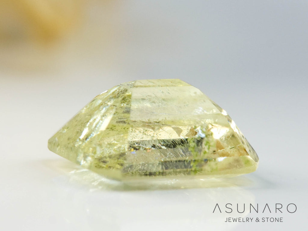 イエローベリル（アクアマリン）　エメラルドカット ブラジル産　0.50ct【241105-2647】