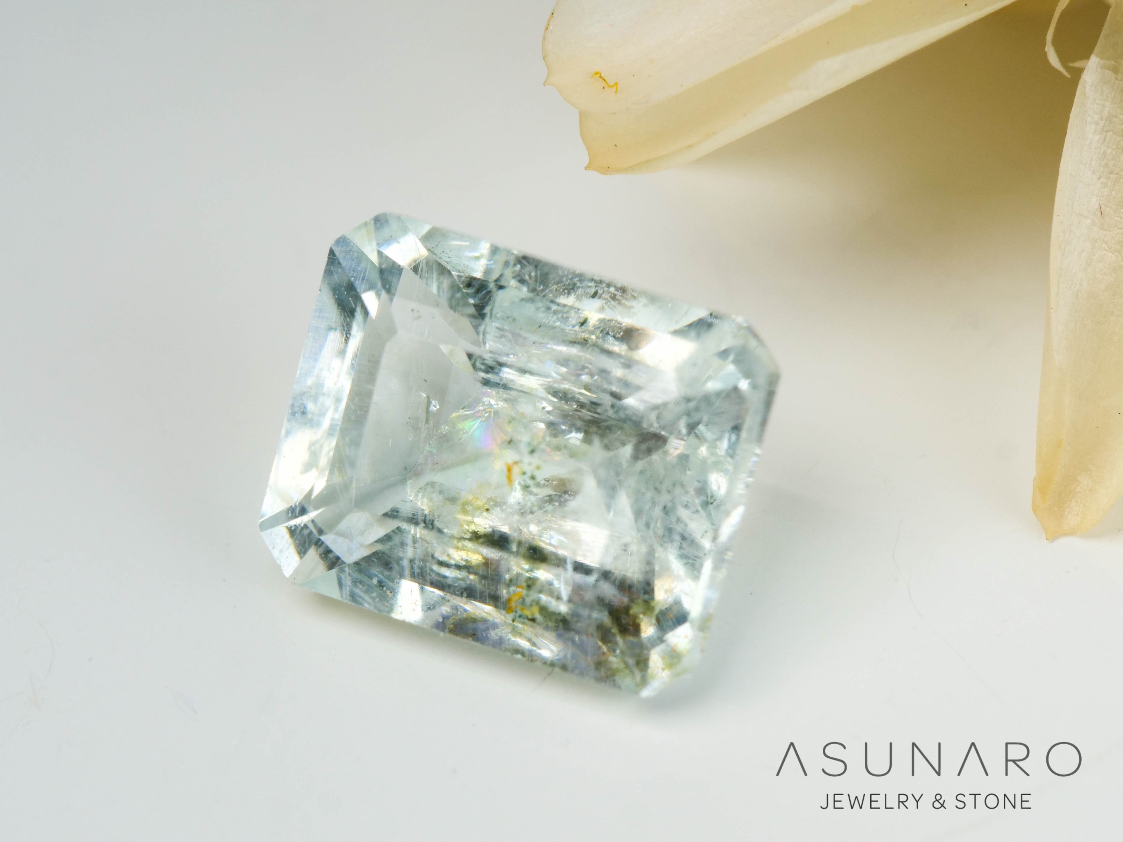 アクアマリン　エメラルドカット ブラジル産　1.24ct【241105-2649】