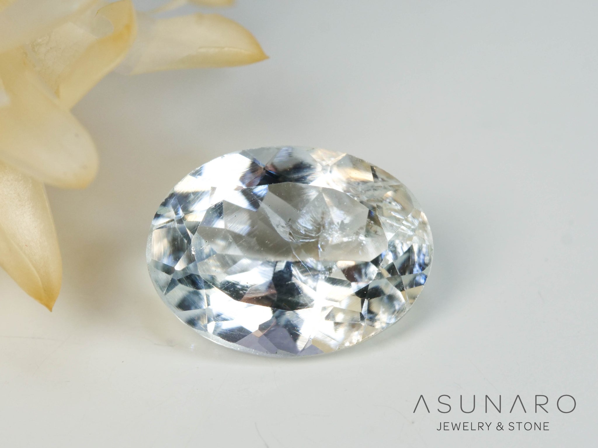 アクアマリン オーバルカット ブラジル産 1.59ct【241105-2650】 – ASUNARO STONE