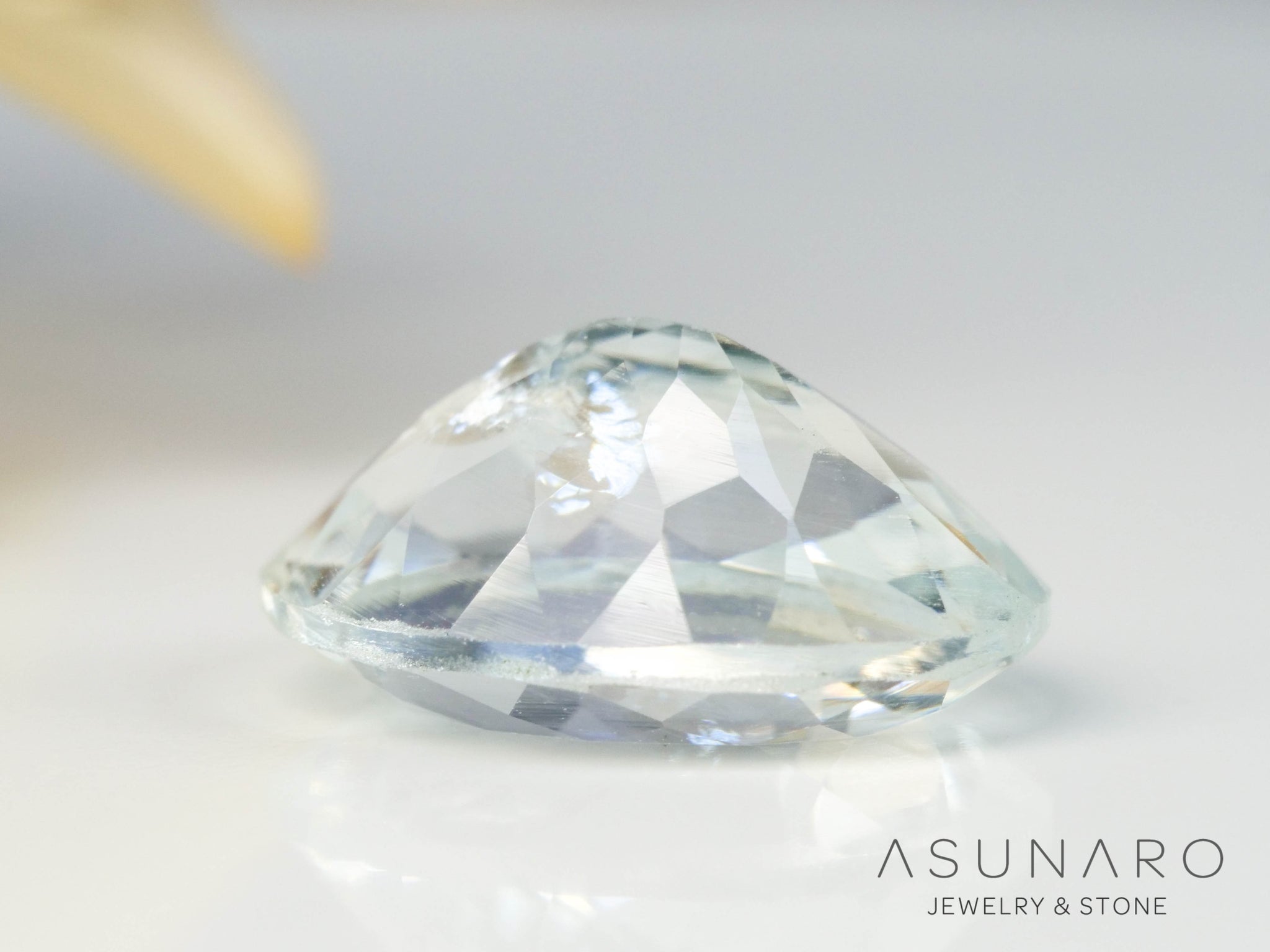 アクアマリン オーバルカット ブラジル産 1.59ct【241105-2650】 – ASUNARO STONE