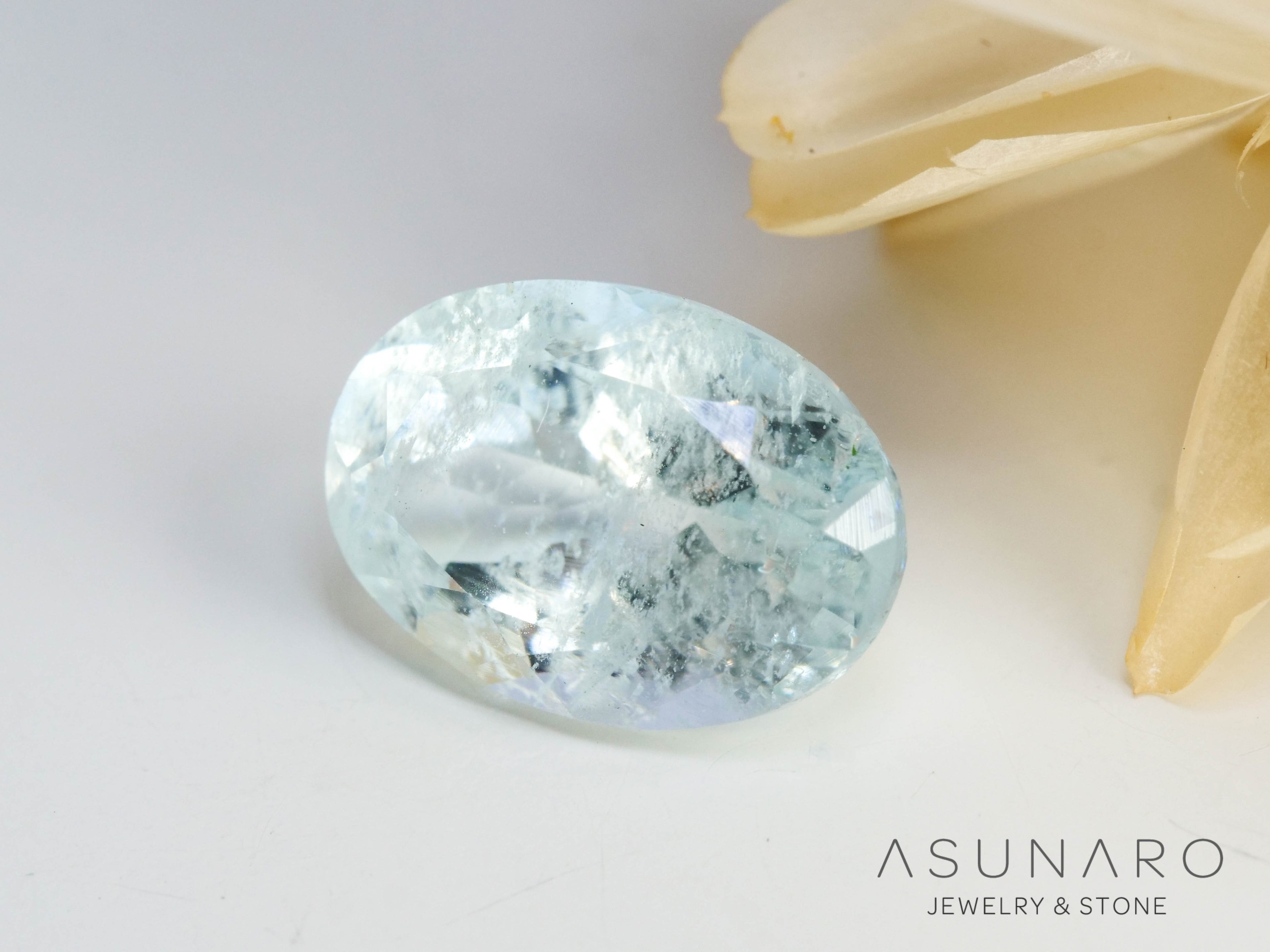 アクアマリン　オーバルカット ブラジル産　0.75ct【241105-2651】