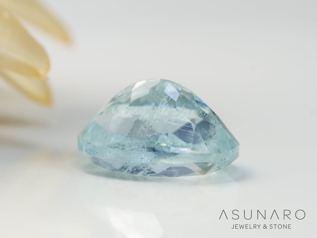 アクアマリン　オーバルカット ブラジル産　0.75ct【241105-2651】