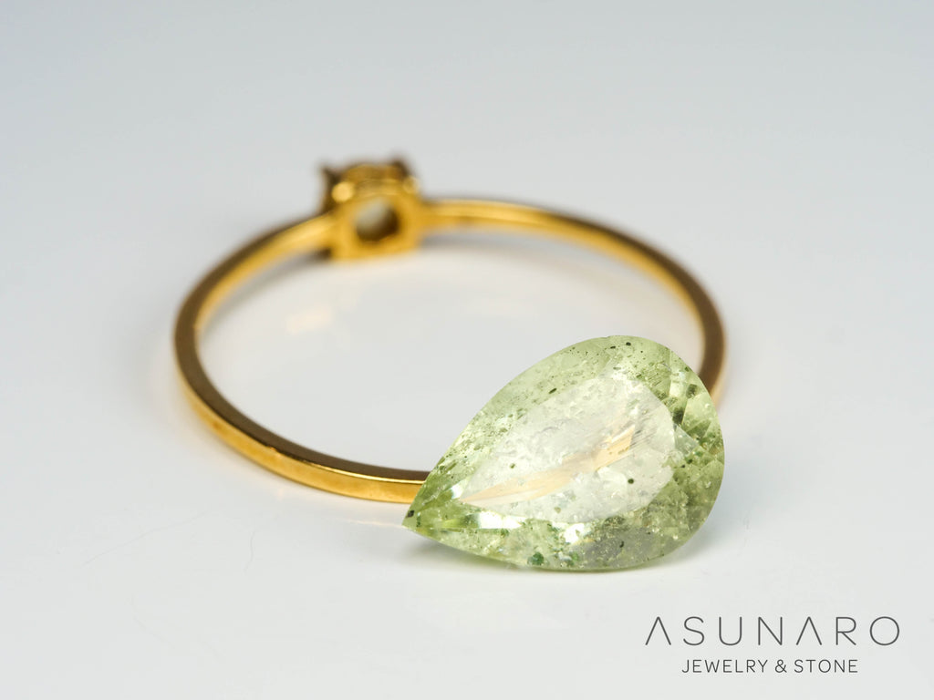 グリーンベリル（アクアマリン）　ペアシェイプ ブラジル産　1.04ct【241105-2652】