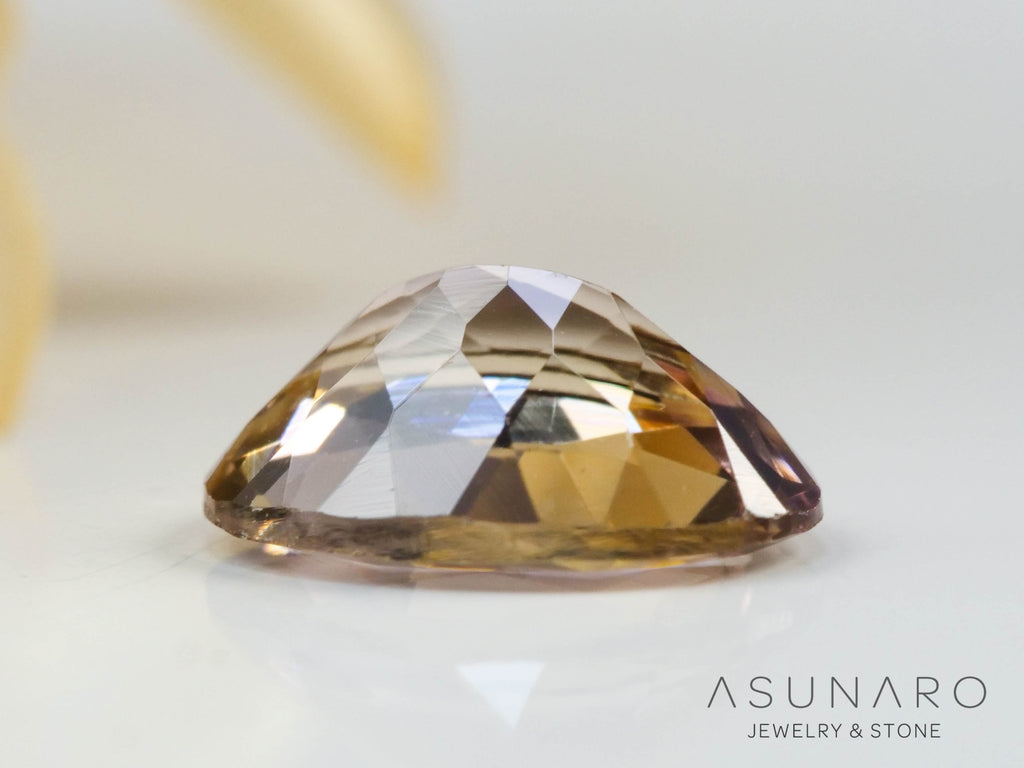 バイカラーゾイサイト（タンザナイト）  オーバルカット　タンザニア産　0.47ct【241122-2614】