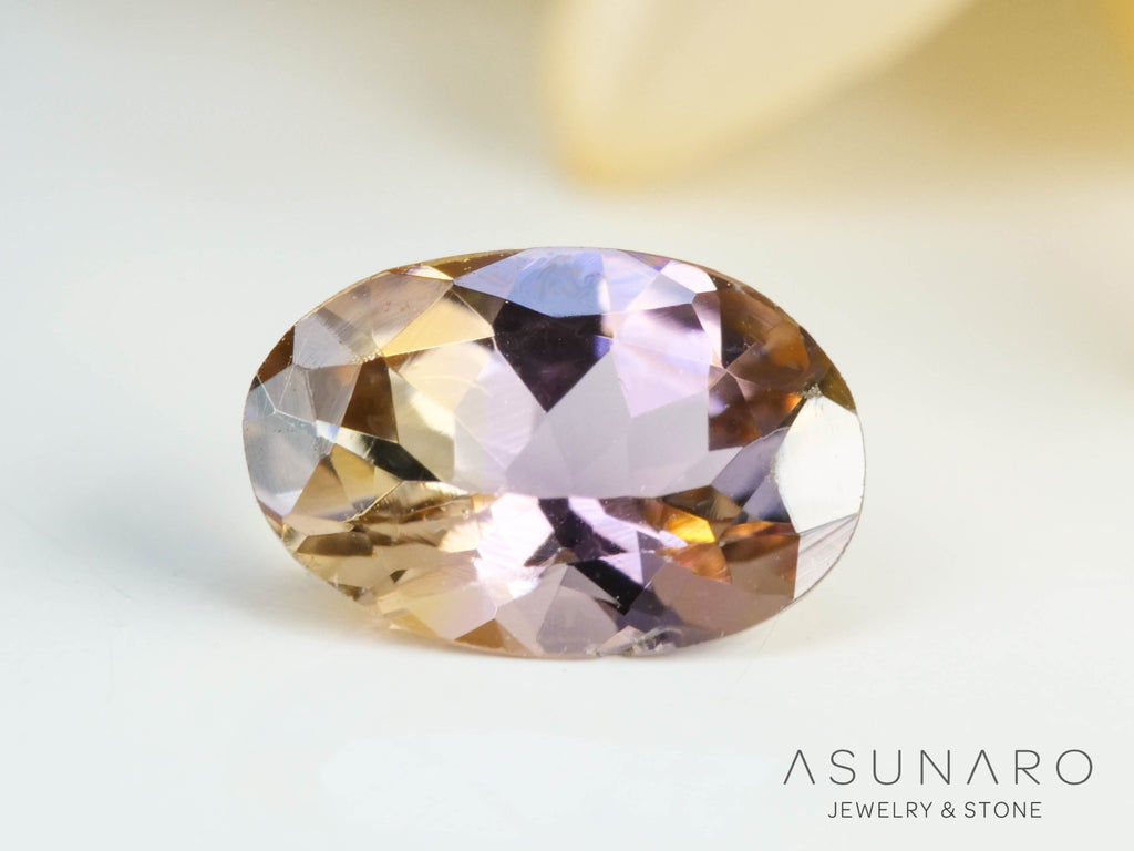 バイカラーゾイサイト（タンザナイト）  オーバルカット　タンザニア産　0.39ct【241122-2615】