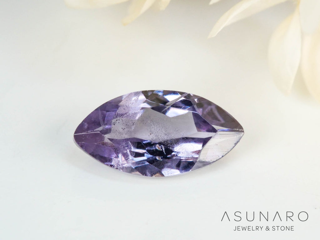 ベキリーブルーガーネット　マーキスカット　 マダガスカル産　0.30ct【250117-2656】