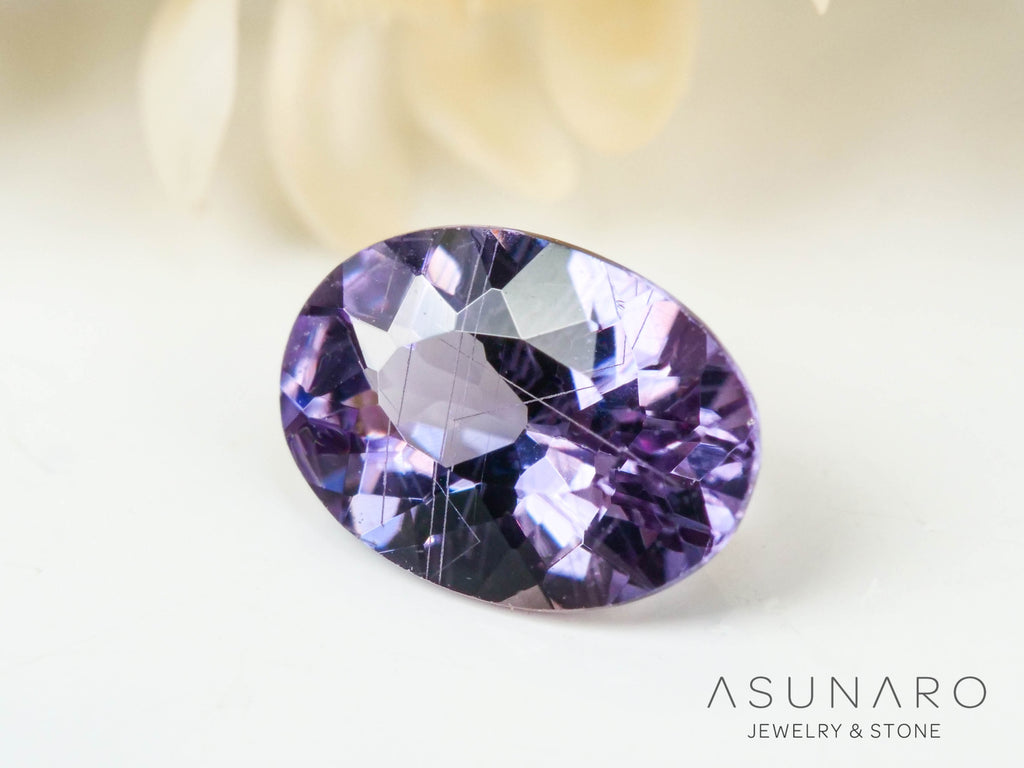 ベキリーブルーガーネット　オーバルカット　 マダガスカル産　0.43ct【250117-2657】