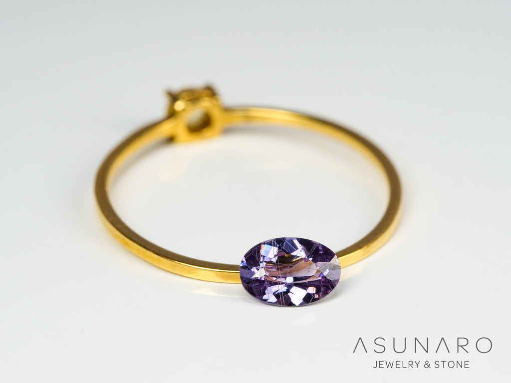 ベキリーブルーガーネット　オーバルカット　 マダガスカル産　0.43ct【250117-2657】