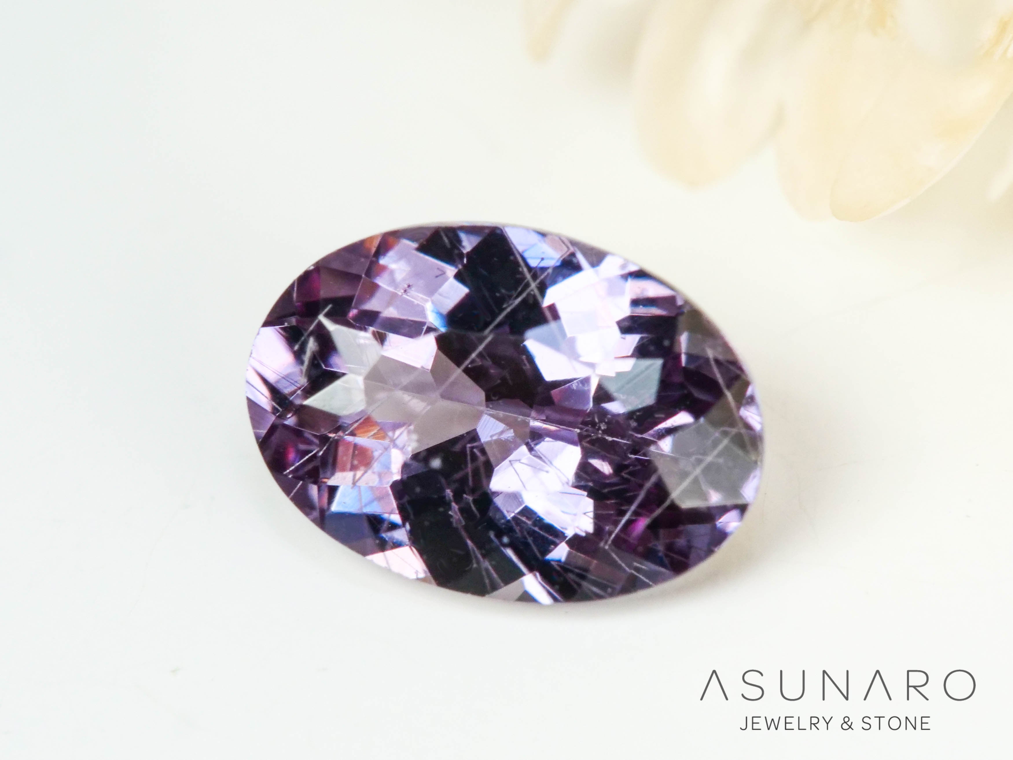 ベキリーブルーガーネット オーバルカット マダガスカル産 0.51ct