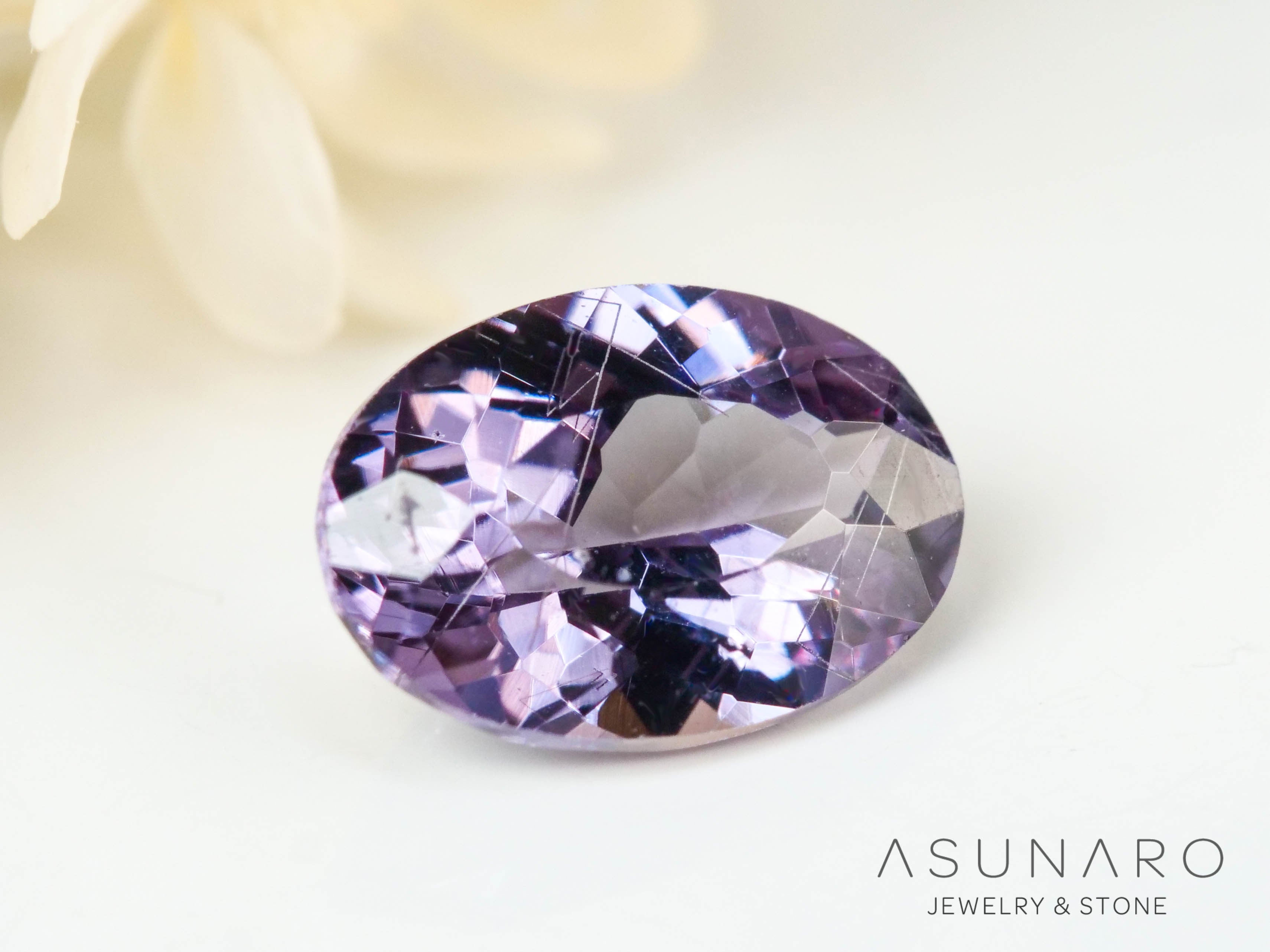 ベキリーブルーガーネット　オーバルカット　 マダガスカル産　0.51ct【250117-2658】