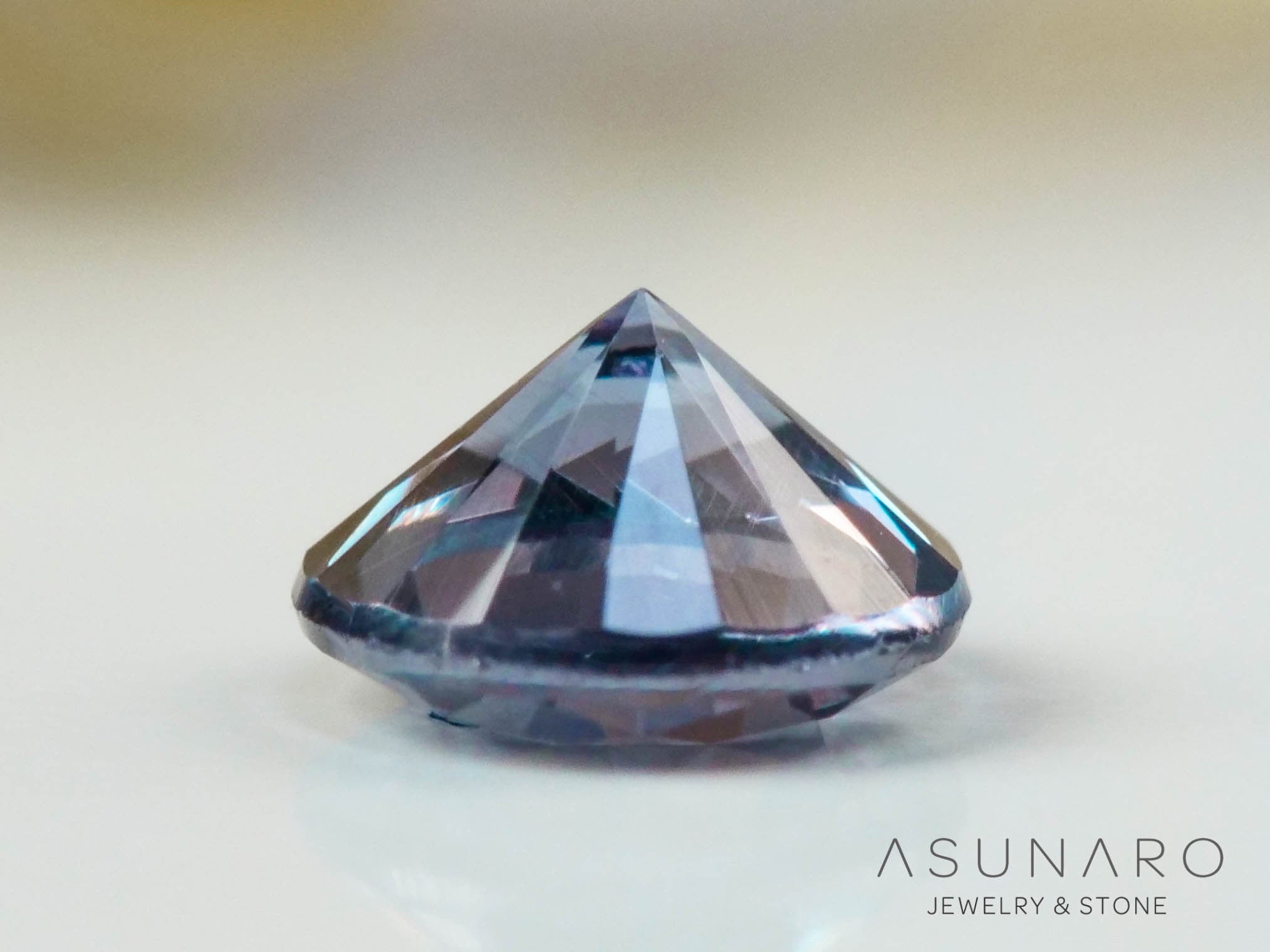 ベキリーブルーガーネット　ラウンドカット　 マダガスカル産　0.21ct【250117-2666】