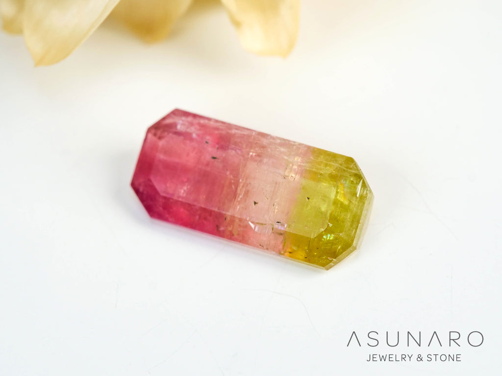 パーティーカラードトルマリン　エメラルドカット　アフガニスタン産　0.77ct【250203-2712】