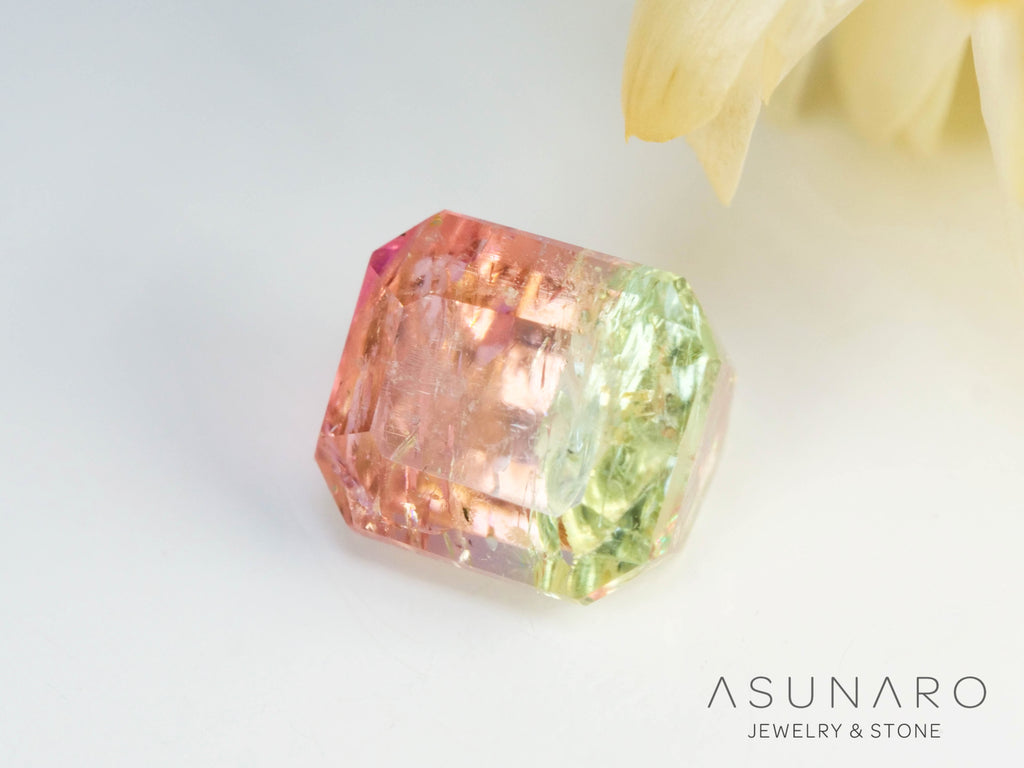 桜餅バイカラードトルマリン　エメラルドカット　アフガニスタン産　0.86ct【250203-2719】