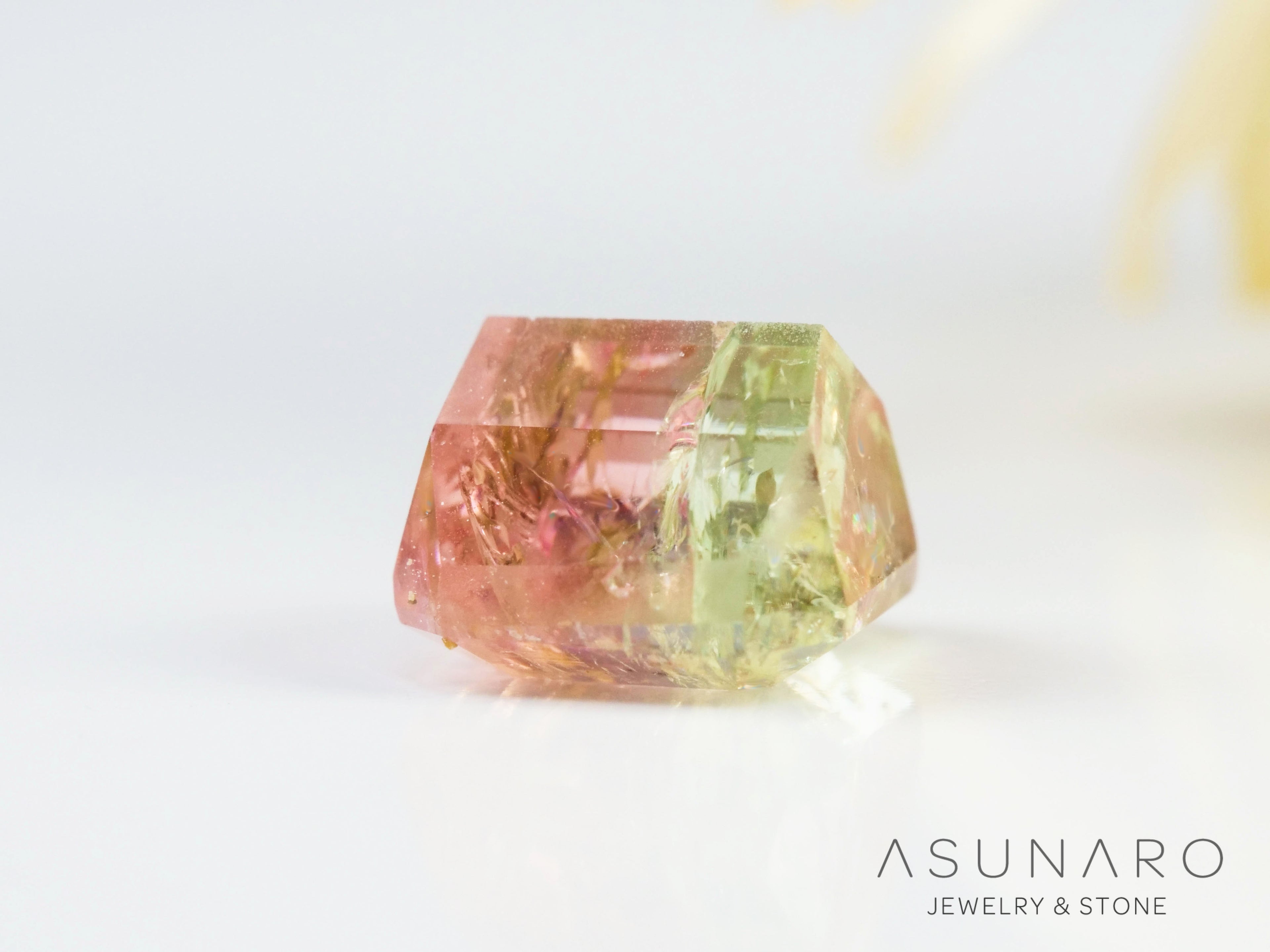 桜餅バイカラードトルマリン　エメラルドカット　アフガニスタン産　0.86ct【250203-2719】