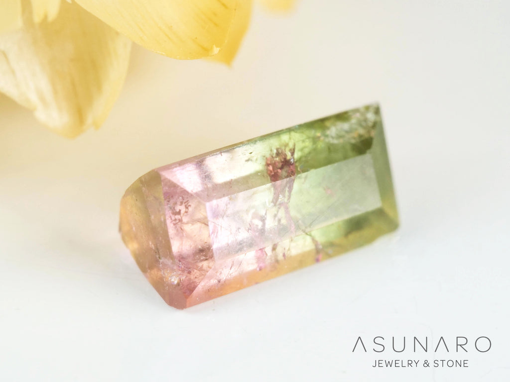 桜餅バイカラードトルマリン　スクエアカット　アフガニスタン産　0.69ct【250203-2720】