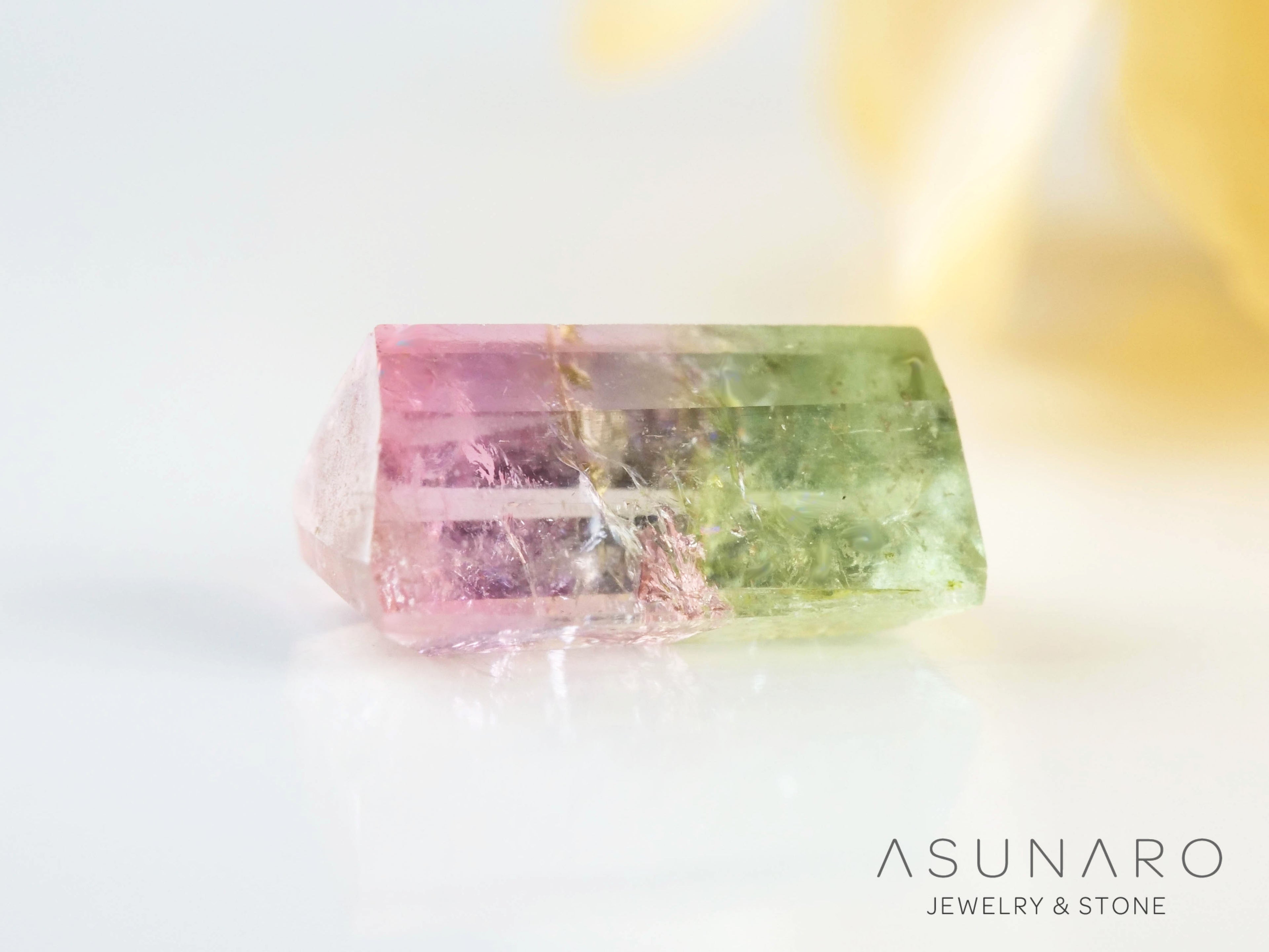 桜餅バイカラードトルマリン　スクエアカット　アフガニスタン産　0.69ct【250203-2720】