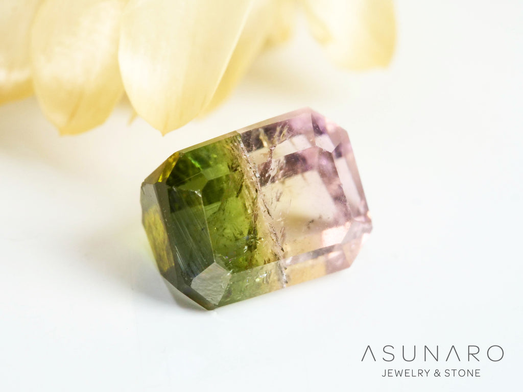 桜餅バイカラードトルマリン　エメラルドカット　アフガニスタン産　1.05ct【250203-2724】