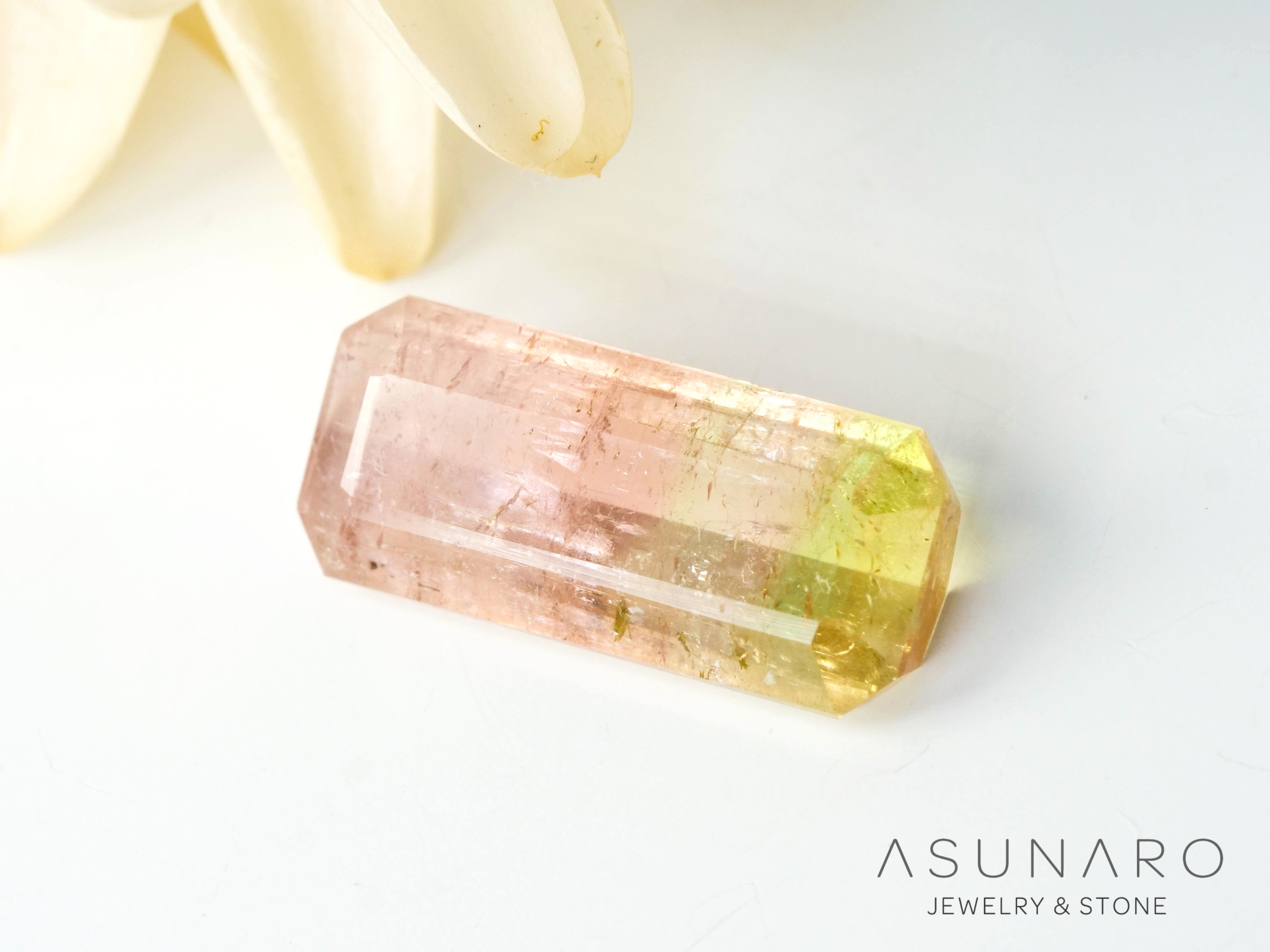 桜餅バイカラードトルマリン　エメラルドカット　アフガニスタン産　2.17ct【250203-2726】