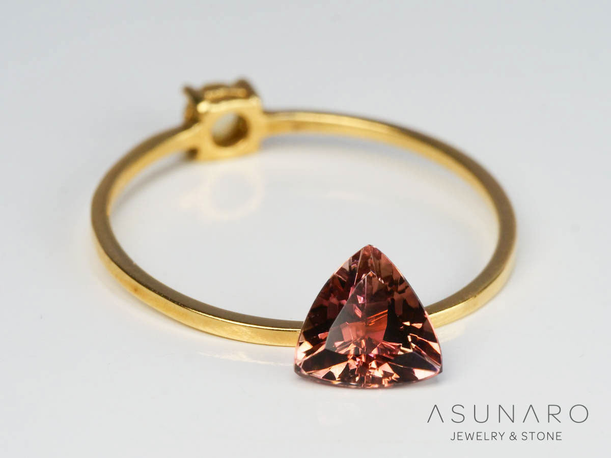 アプリコットカラートルマリン　トリリアントカット　アフガニスタン産　0.68ct【250205-2737】
