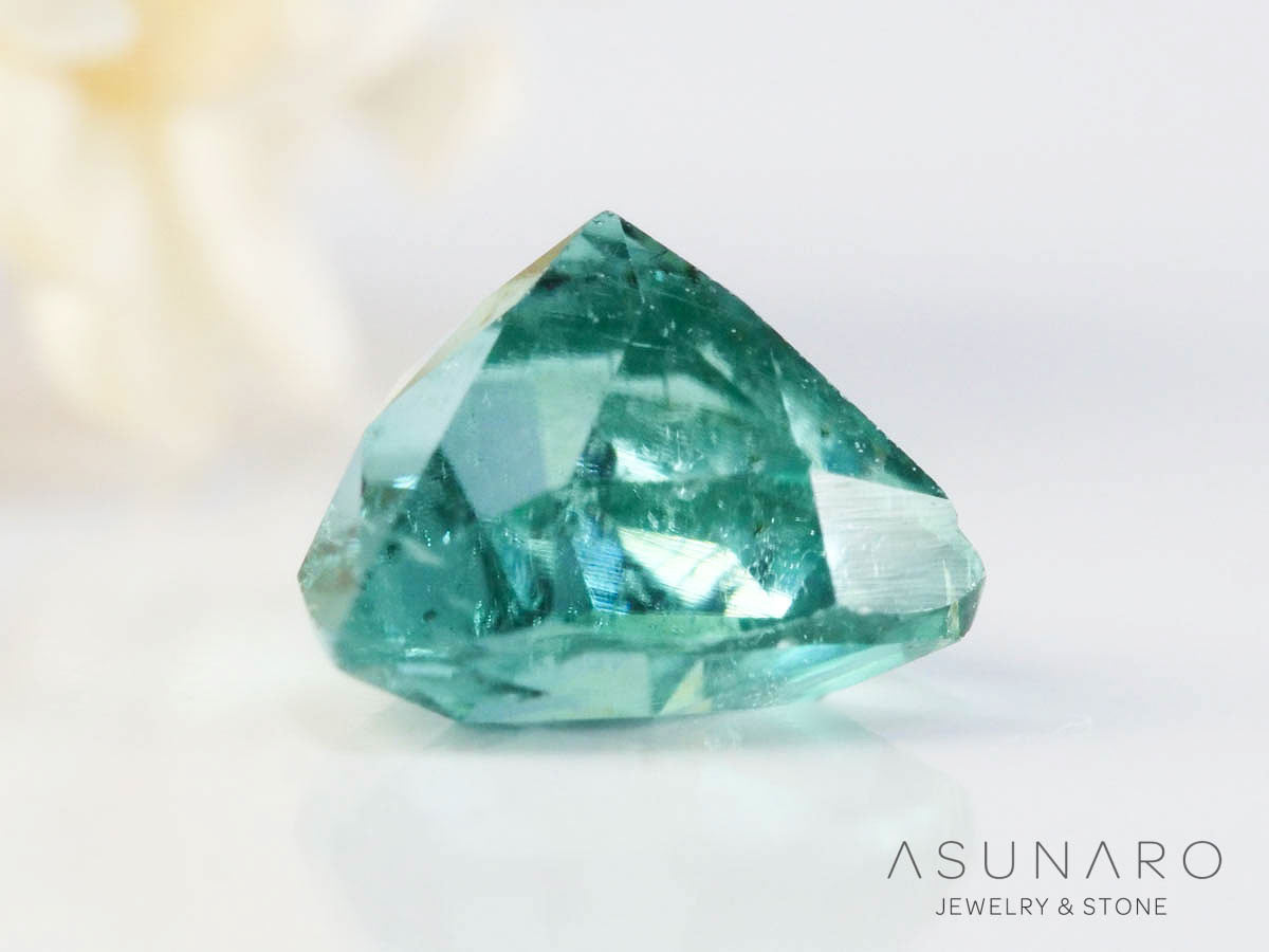 ブルートルマリン　トリリアントカット　アフガニスタン産　0.73ct【250205-2740】